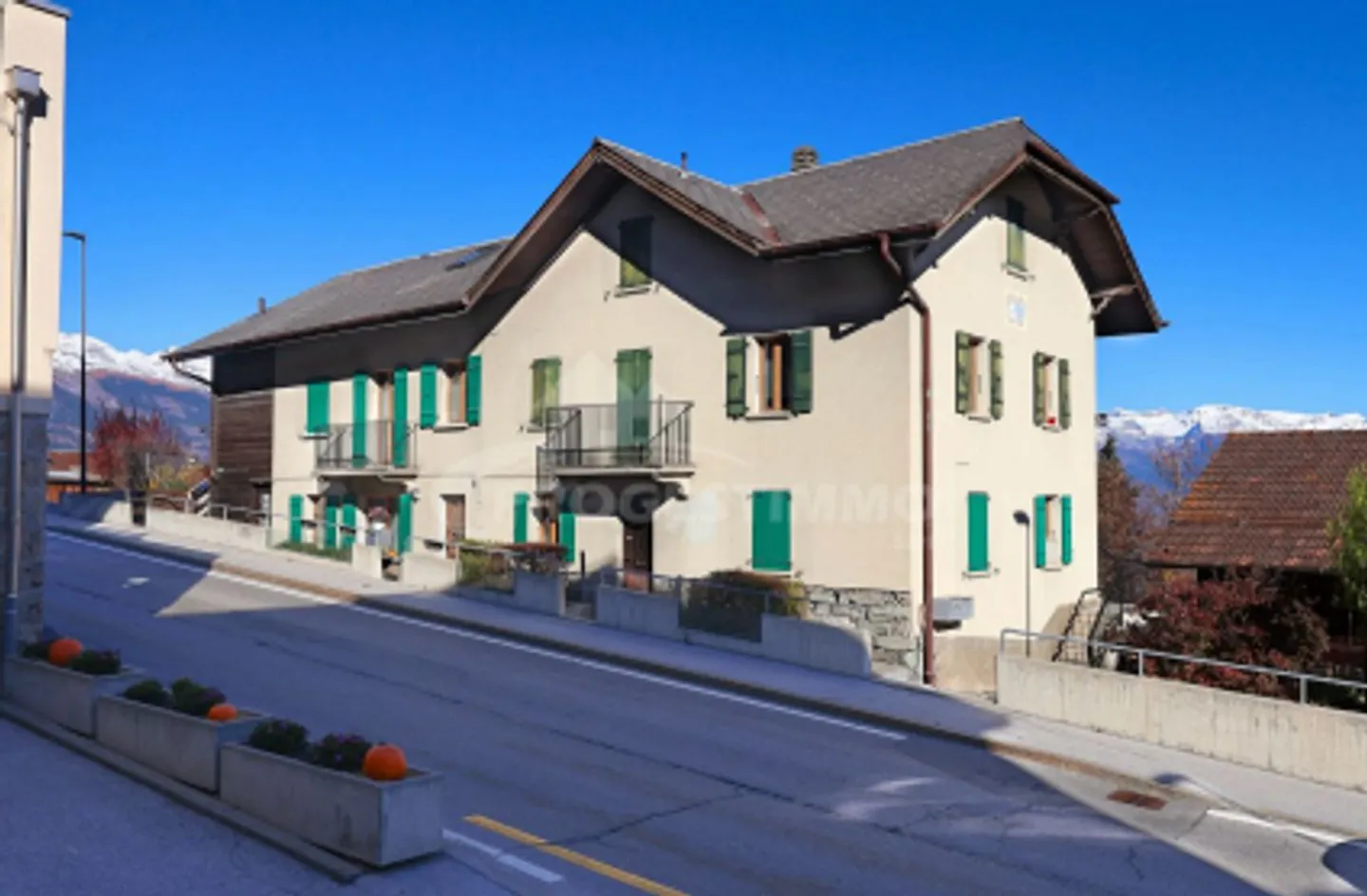 EDIFICIO DI REDDITO CON POTENZIALE DI SVILUPPO - Foto 8 di 10