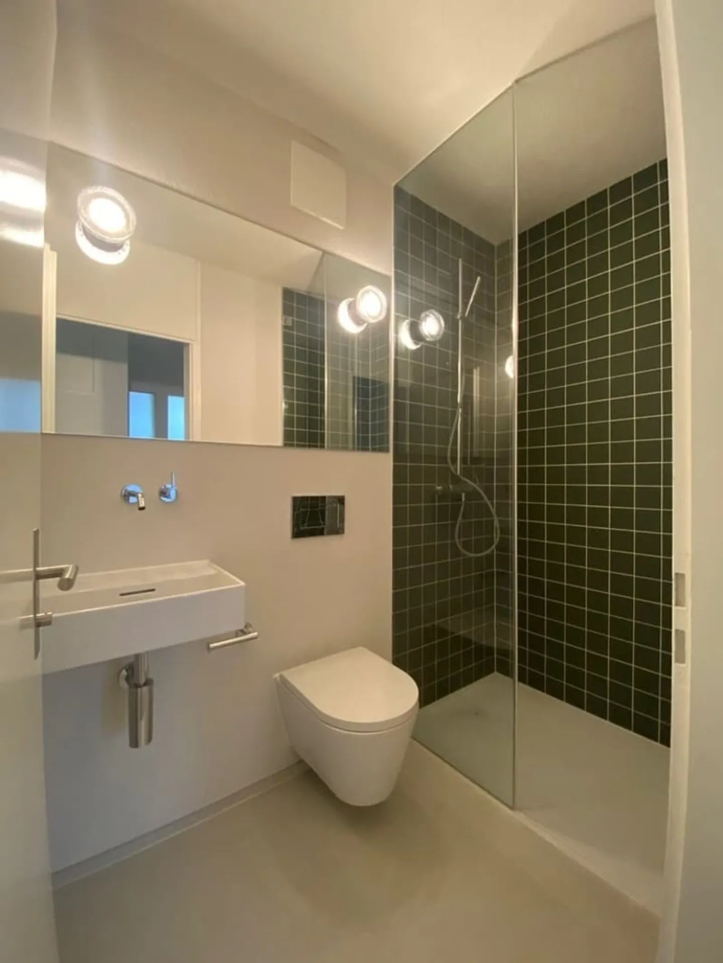 First rental after complete renovation 4.5 room apartment in a very good location - Photo 7 of 8