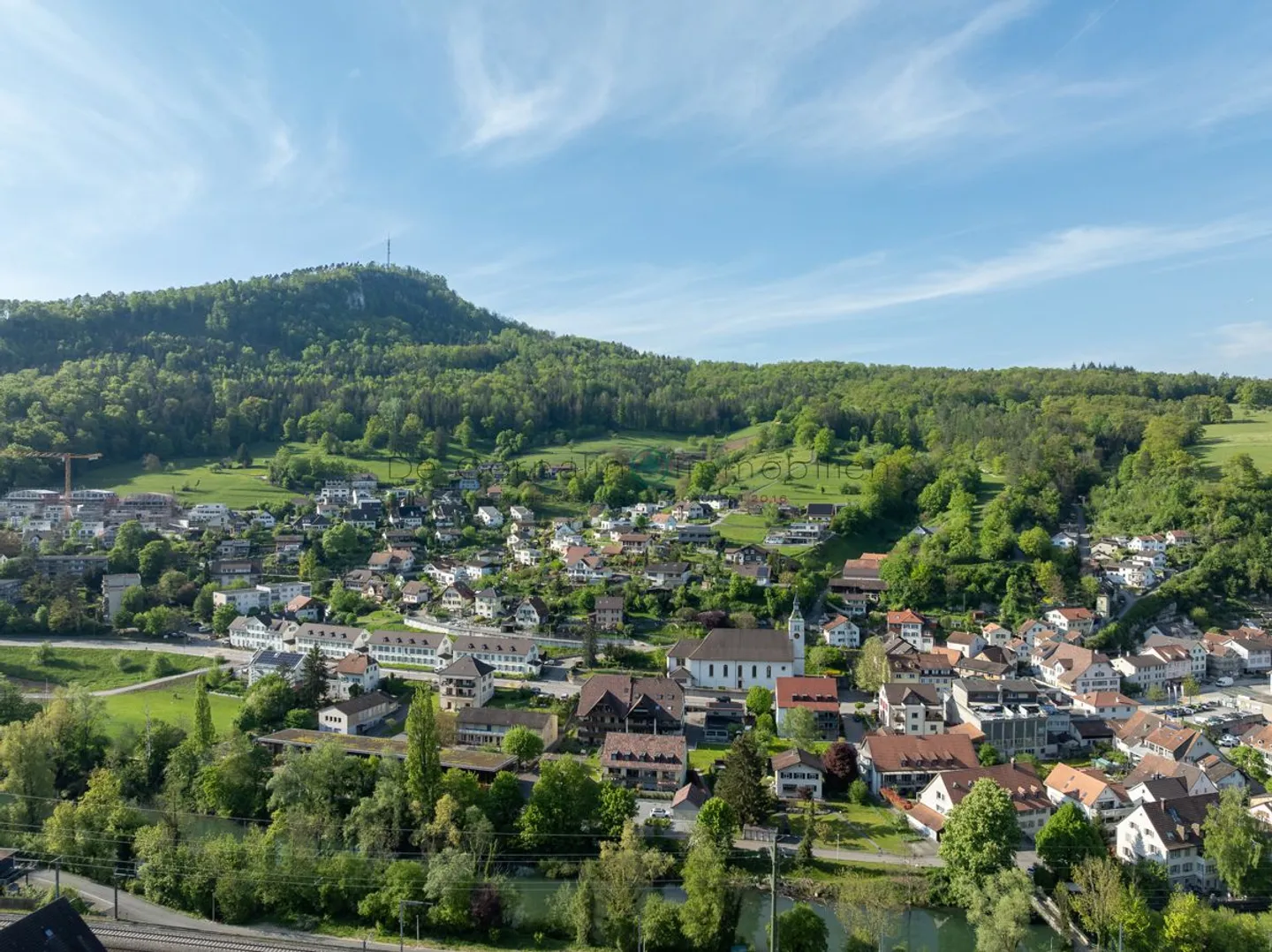 Wohnen im Grünen - Stadtnah - Freistehendes 6.5-Zimmer-Einfamilienhaus, Minergie, Ruhe &amp; Aussicht - Foto 8 von 13