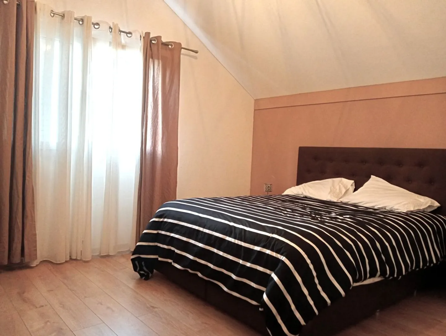 Moderne und Helle Einfamilienvilla, Dominante Lage - Foto 11 von 13