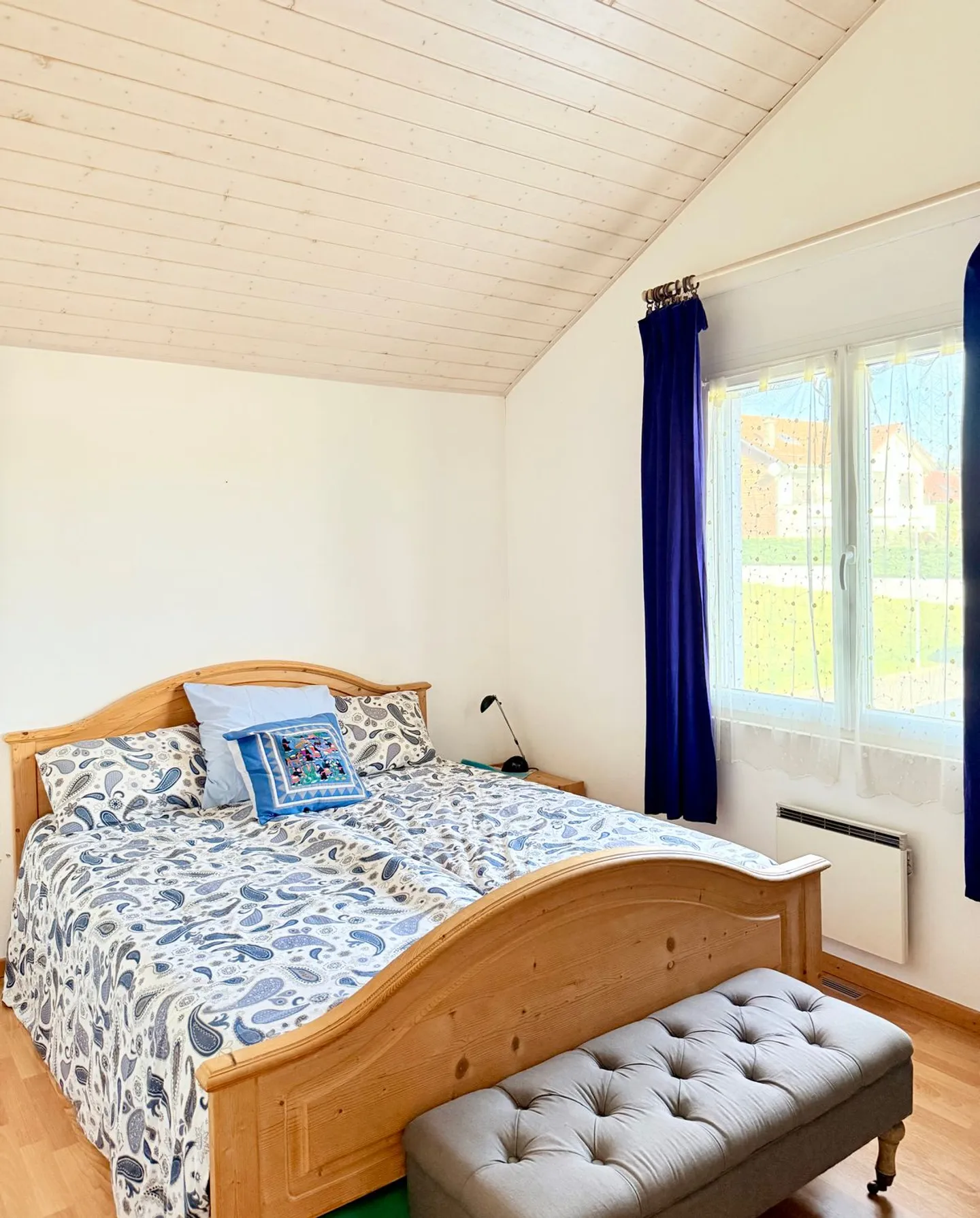 Mont-sur-Rolle - Beautiful family townhouse with garden, terrace and unobstructed view - Photo 6 of 9