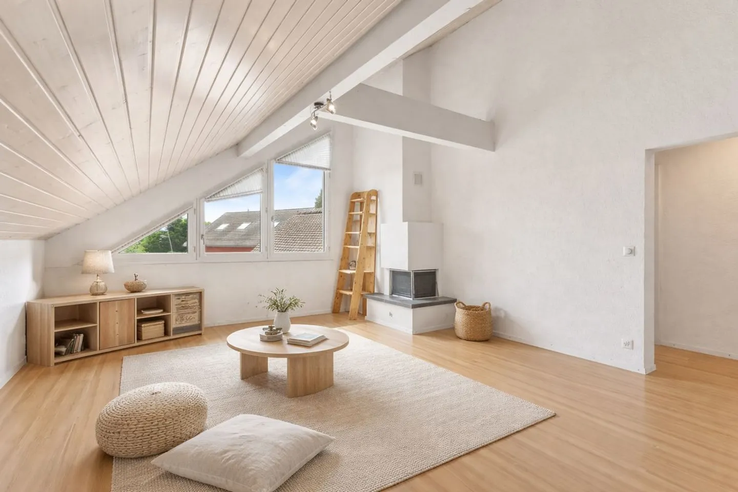 Superbe attique traversant de 110 m² à Penthaz - Photo 2 sur 13