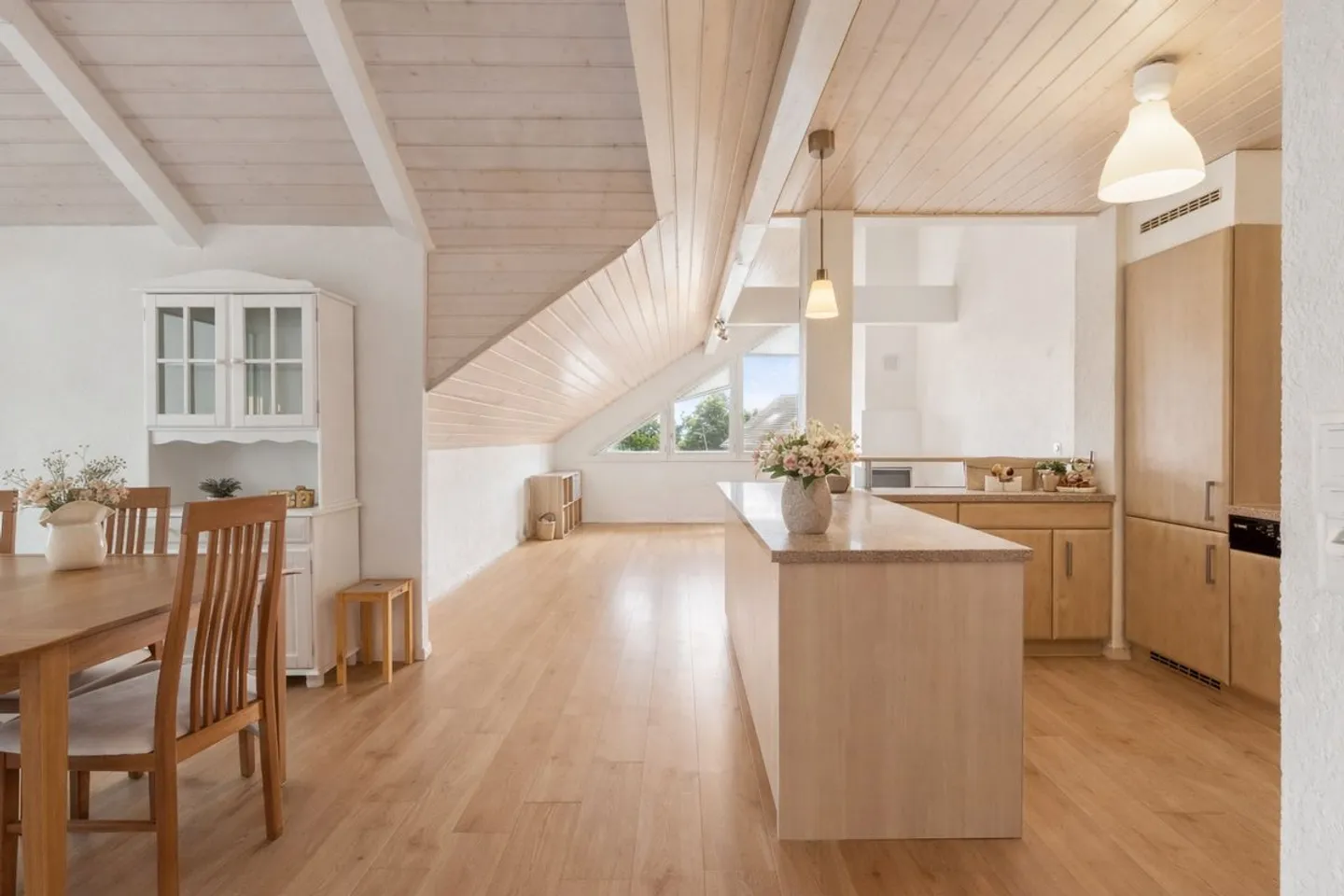 Superbe attique traversant de 110 m² à Penthaz - Photo 5 sur 13