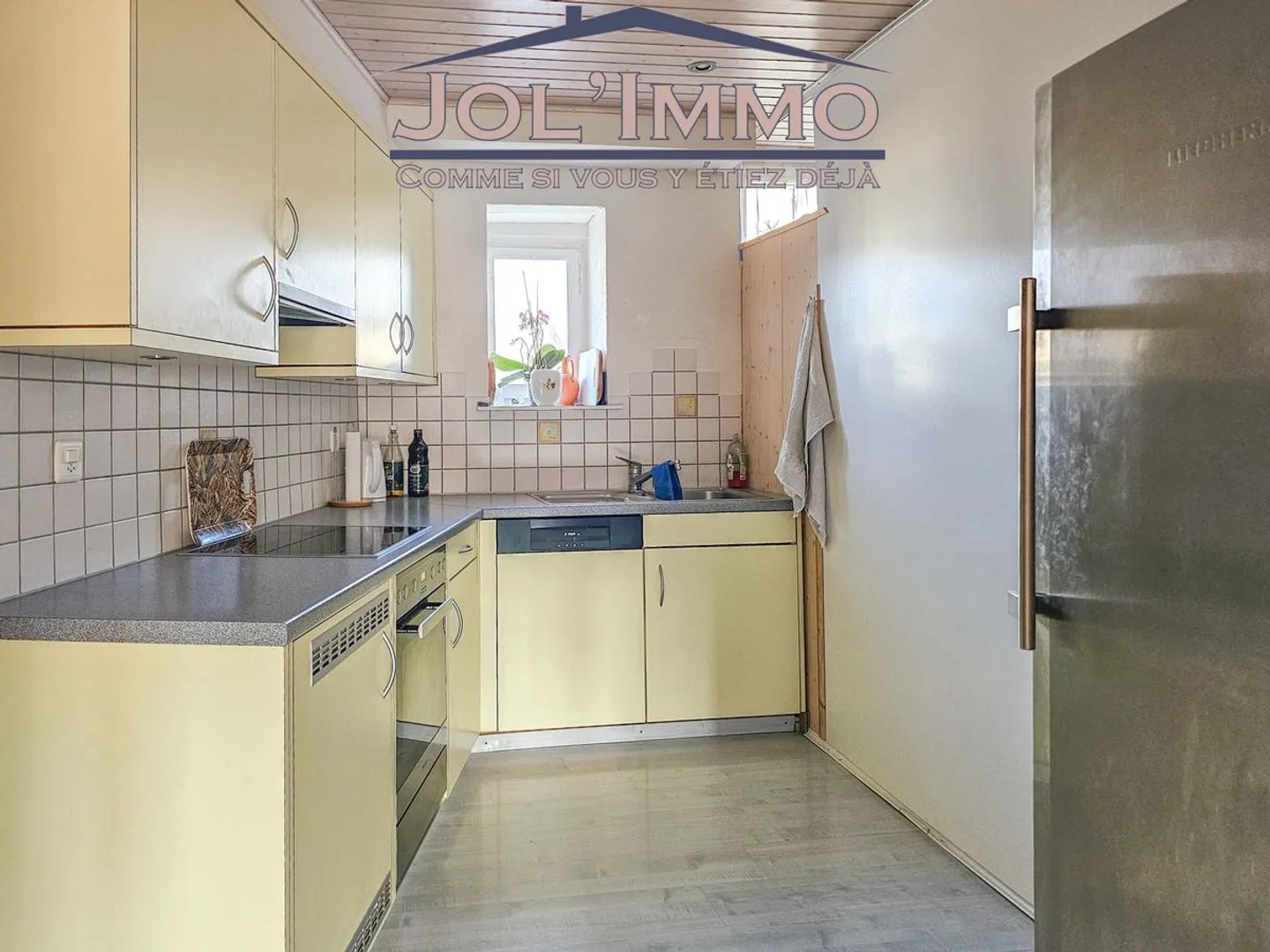 Immeuble de 3 appartements idéalement située proche de la gare avec une annexe atelier et garage   - Photo 2 sur 5