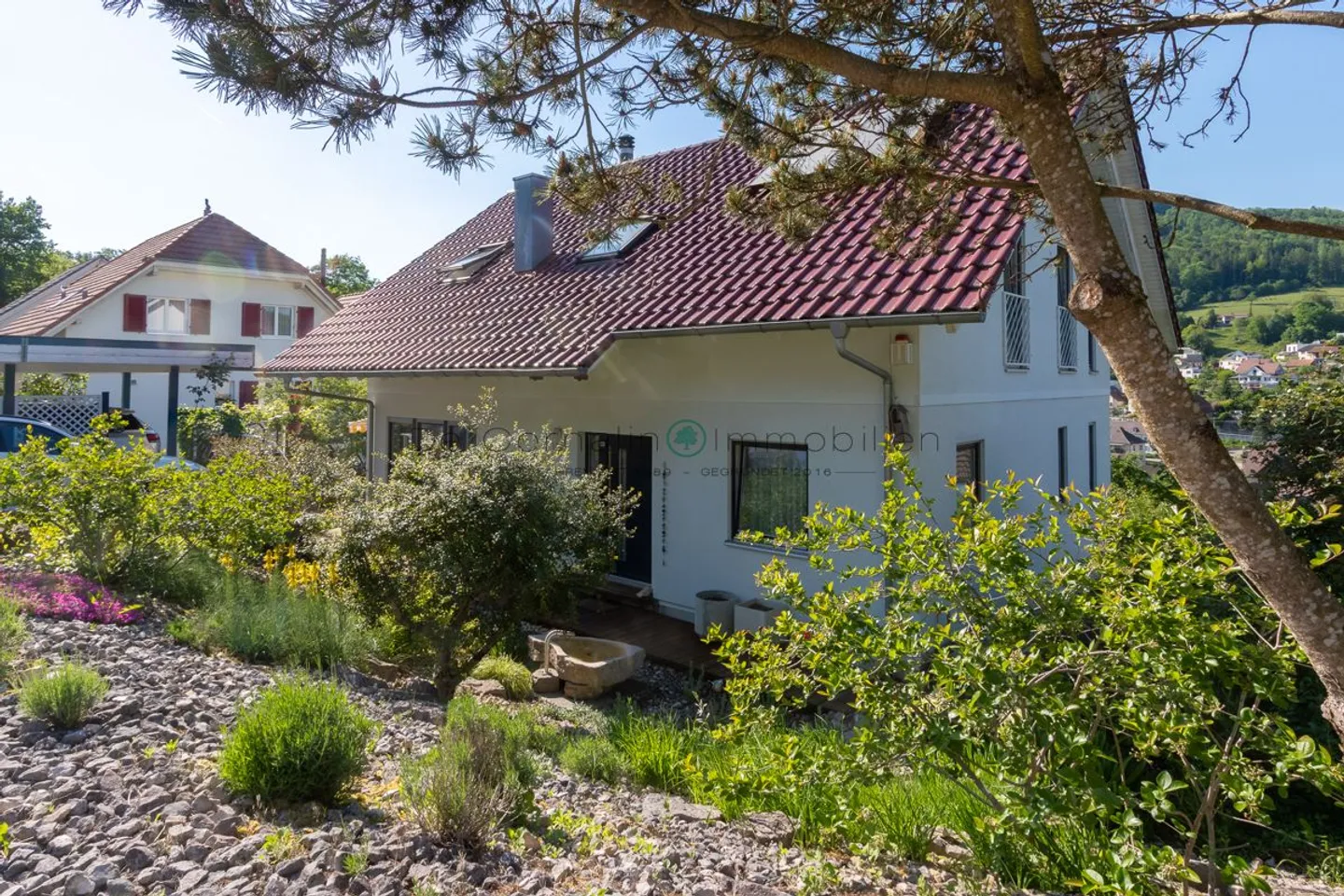Wohnen im Grünen - Stadtnah - Freistehendes 6.5-Zimmer-Einfamilienhaus, Minergie, Ruhe &amp; Aussicht - Foto 4 von 13