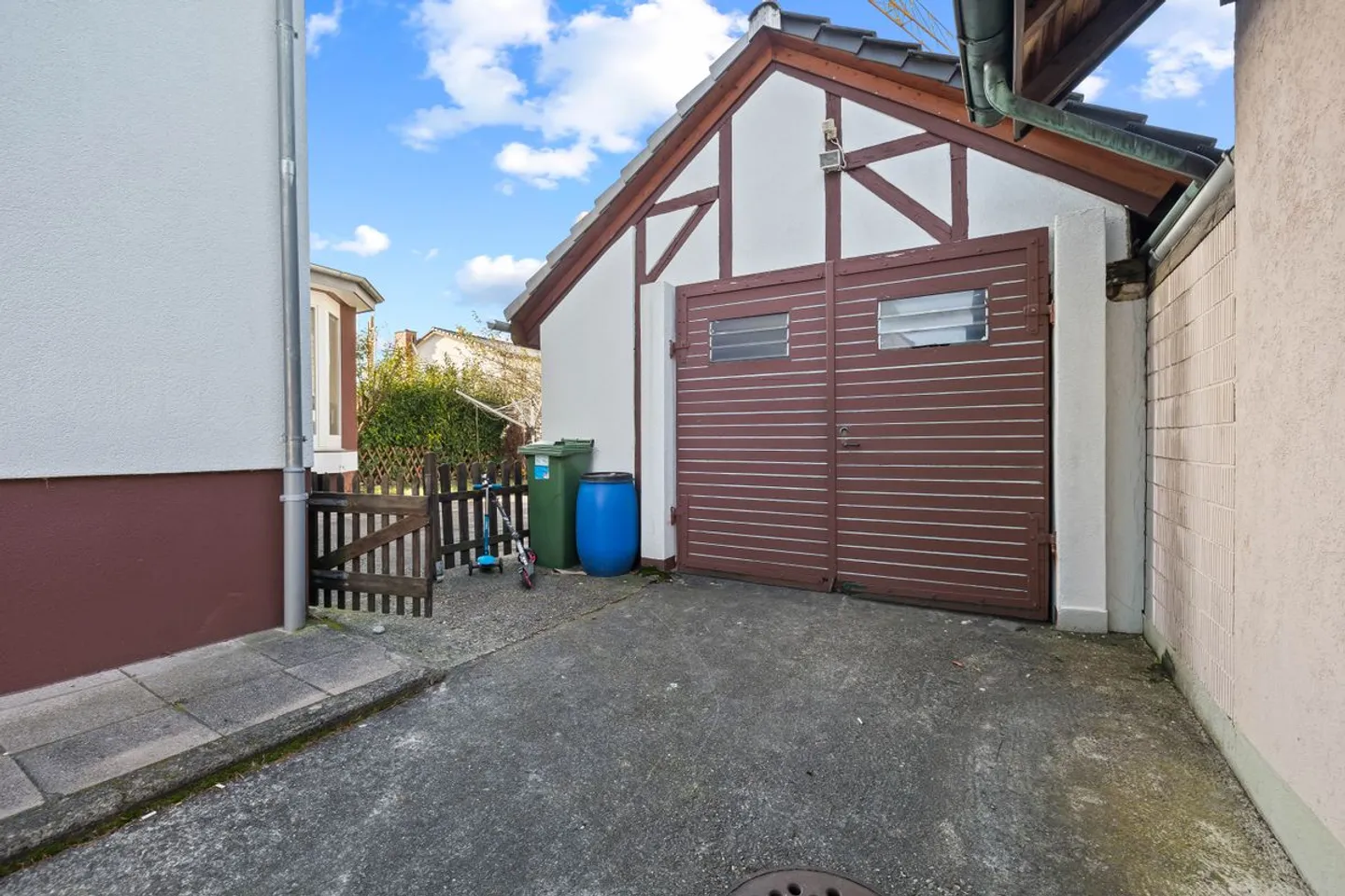 Charming Investment Property - Photo 8 of 13