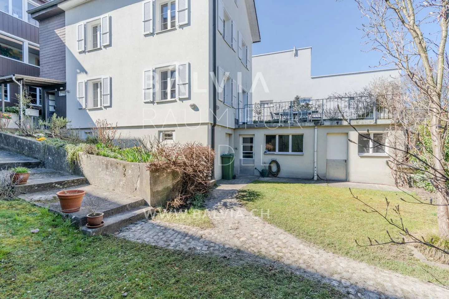 Casa unifamiliare vicino al centro - limitata fino alla fine di settembre 2028 - Foto 1 di 12