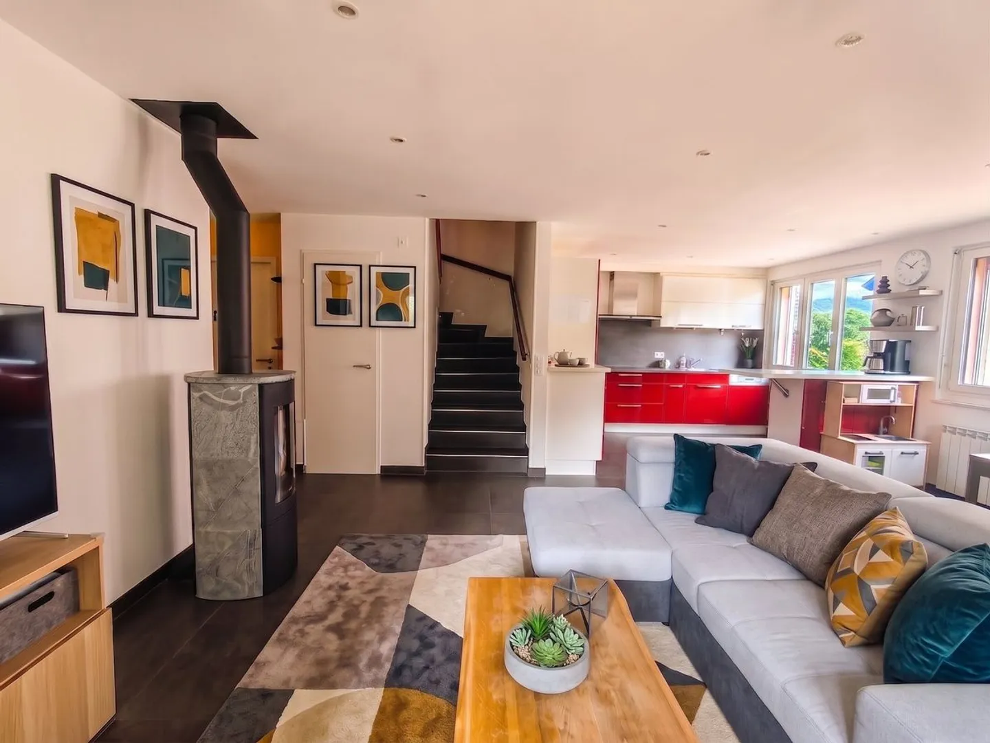 Duplex de 4,5 pièces au rez supèrieur et dernier étage - volumes, calme et verdure - Foto 2 di 8