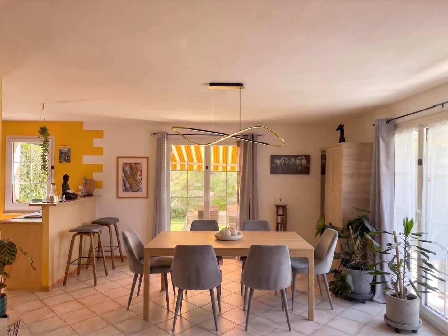 Appartement Charmant avec Jardin Privatif - Photo 2 sur 11