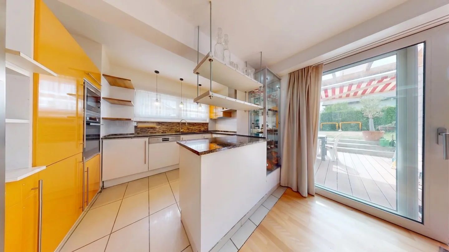 Maison individuelle avec deux appartements et espaces extérieurs !  - Photo 6 sur 13