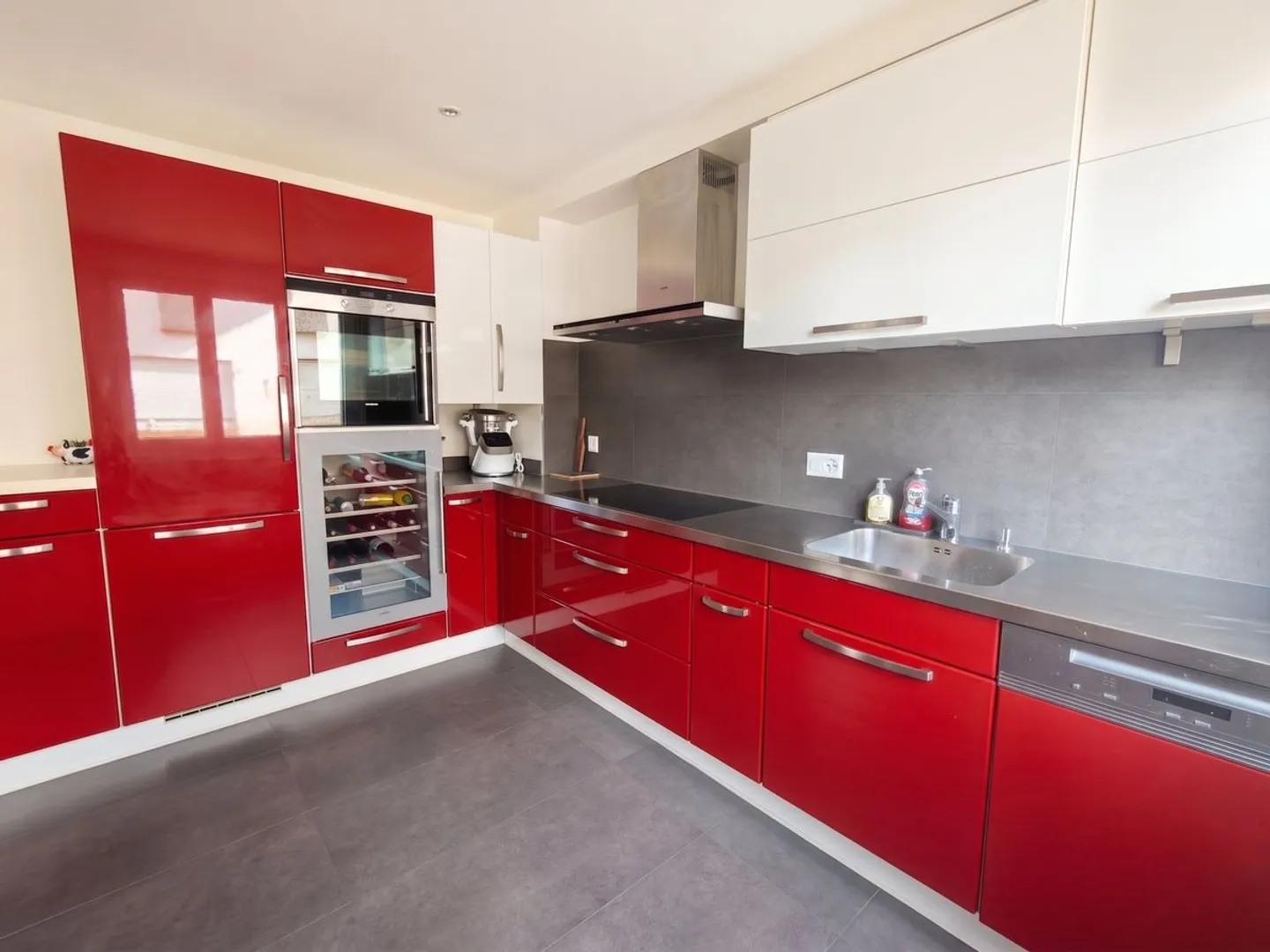 4.5-room duplex on the upper ground floor and top floor - spacious, quiet, and green - Photo 7 of 13