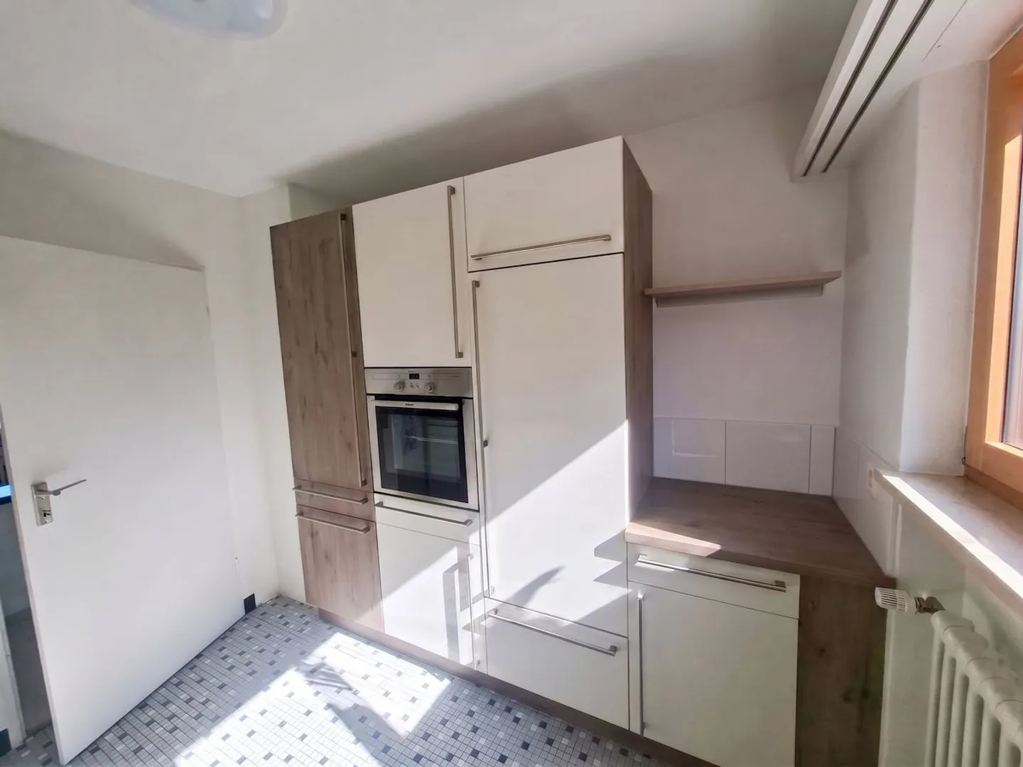 Geräumiges 5.5-Zimmer Einfamilienhaus mit Aussicht in Seewen - Photo 9 of 13