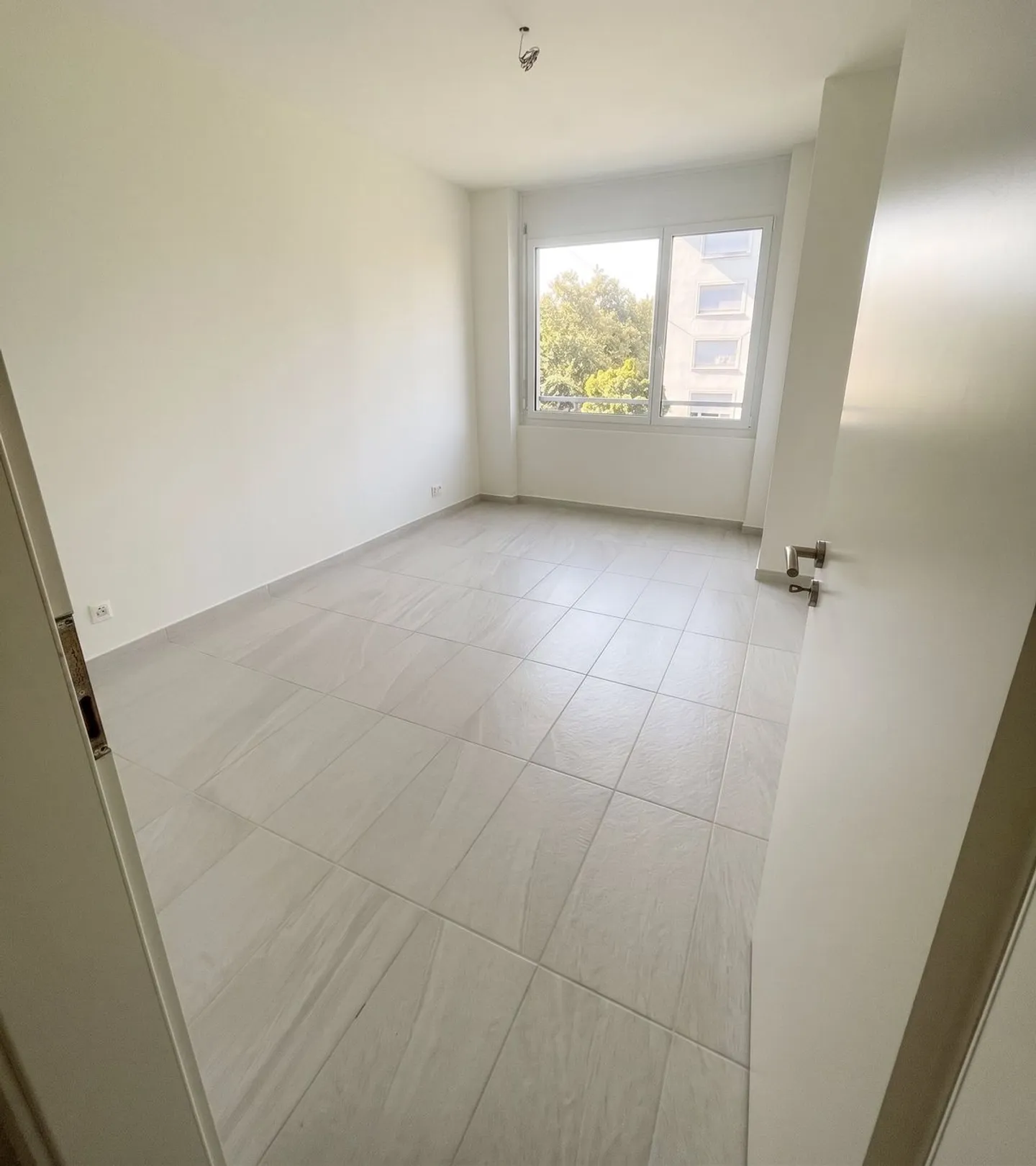 Practical 2.5-room apartment for rent in Basel - Photo 5 of 7