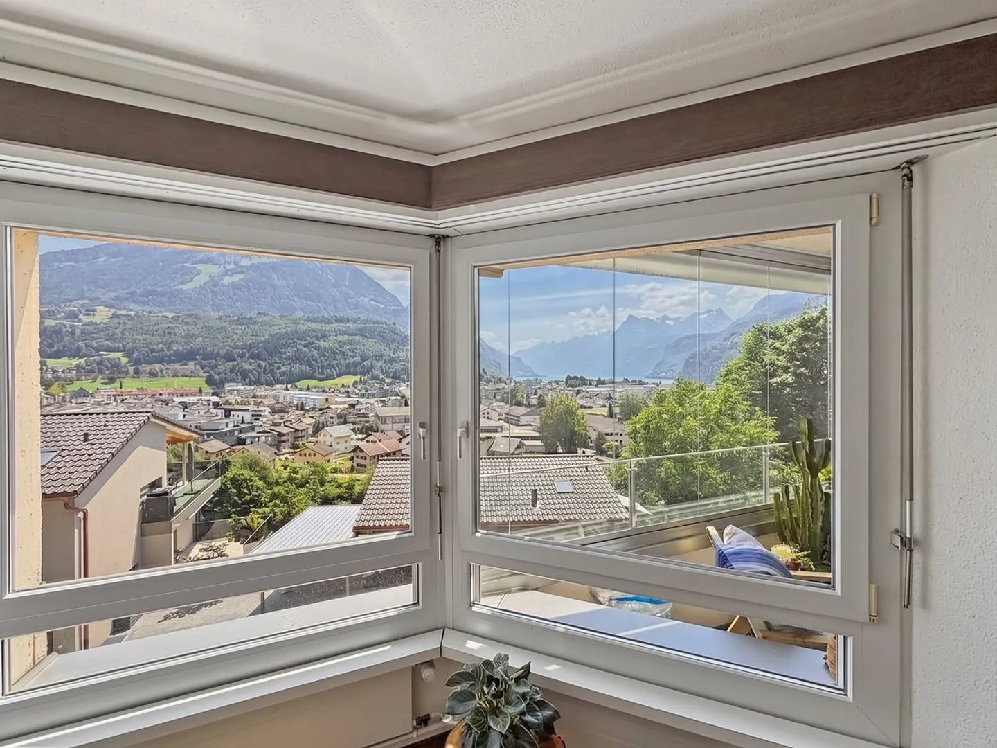 Wohnung mit unverbaubarer Panoramaaussicht und Wellnessbereich - Foto 11 di 13