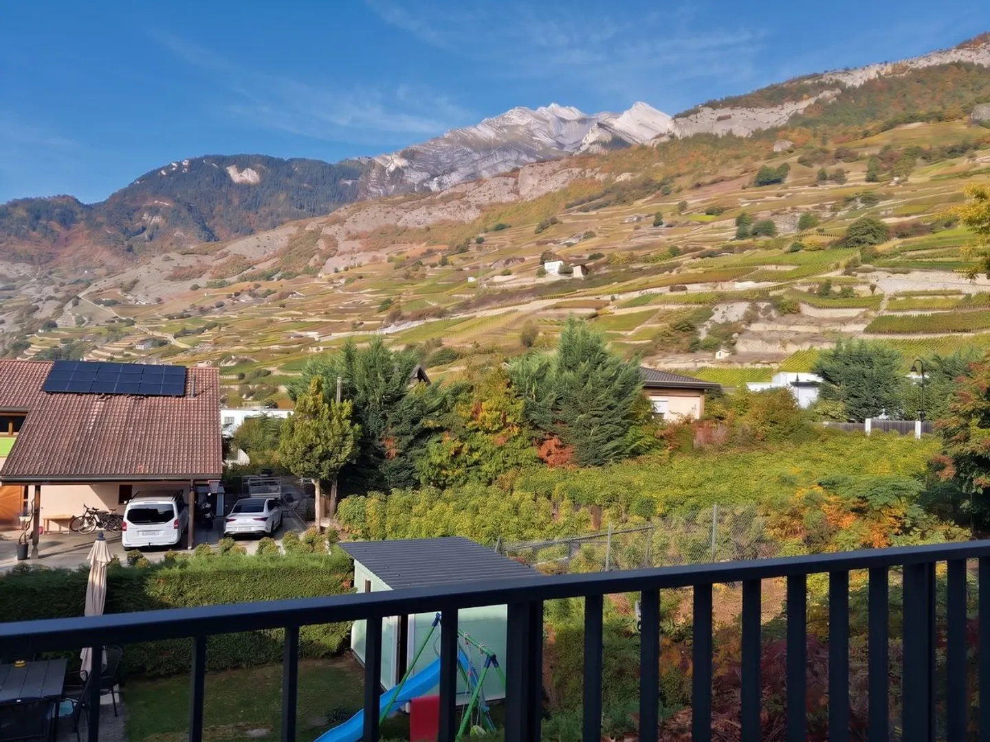 Appartement Charmant avec Vue - Photo 4 sur 6