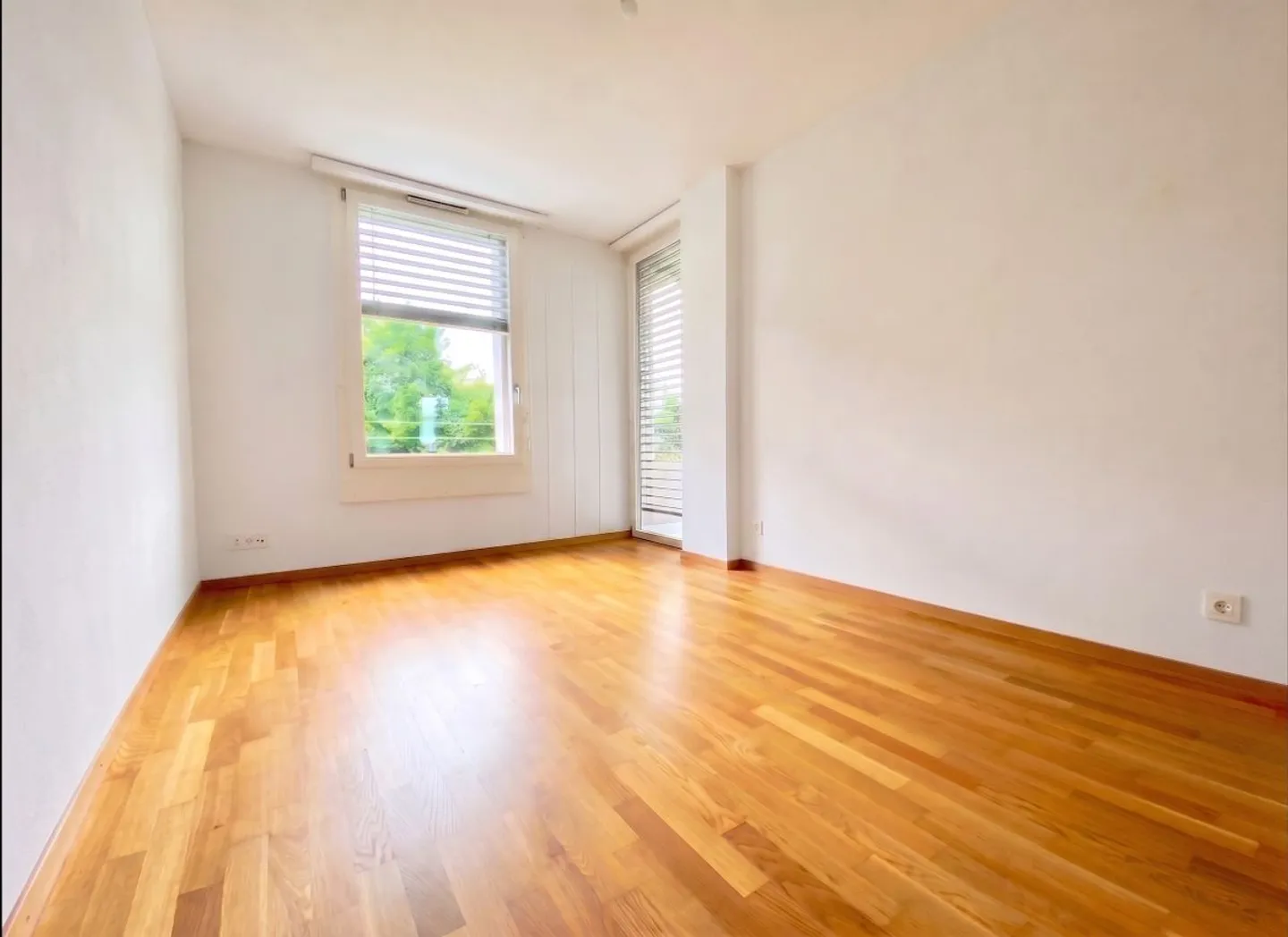 Belle opportunité - 4 ½ de 110m2 avec place de parc! - Foto 5 di 9