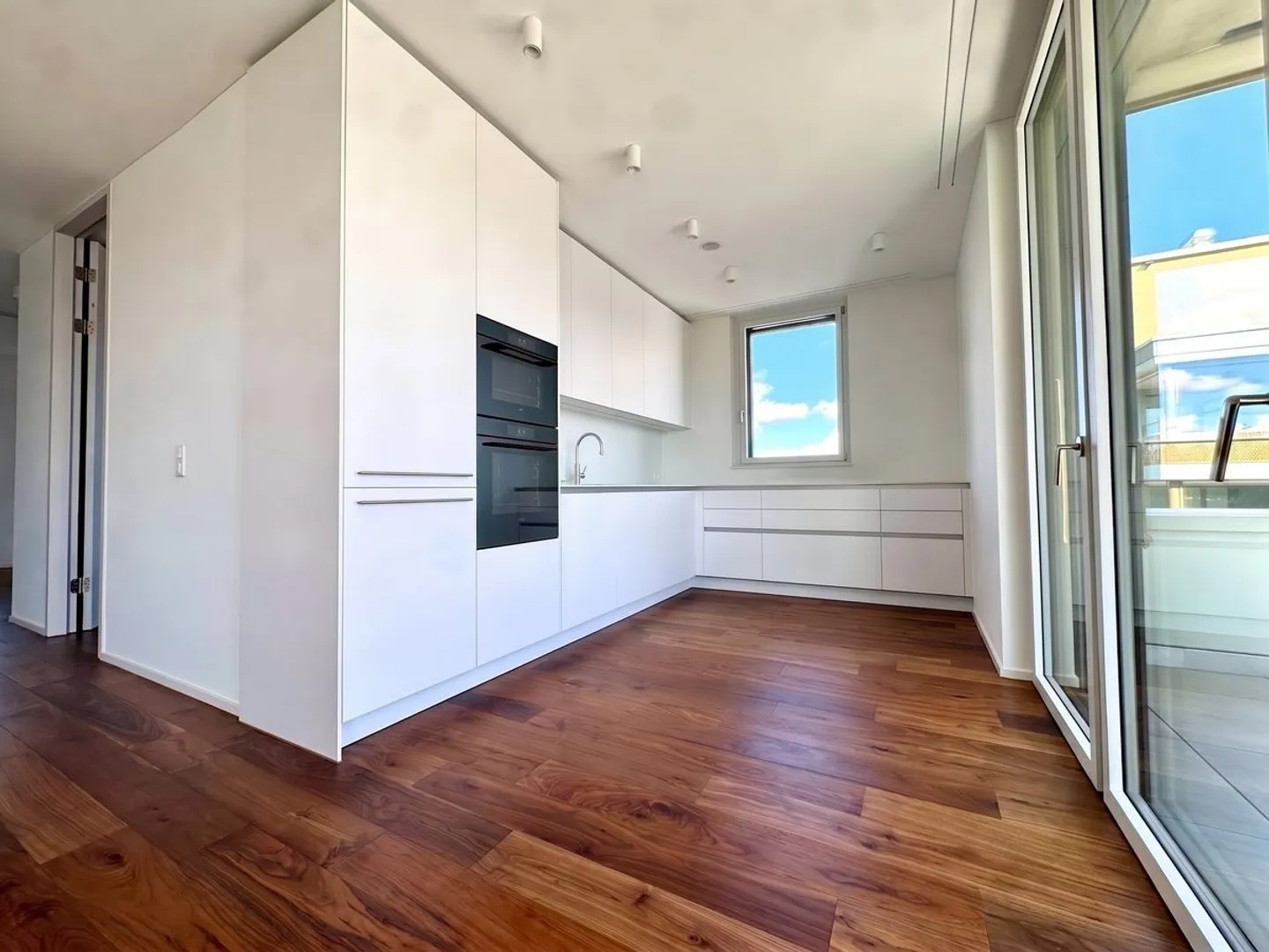 First occupancy, exclusive penthouse apartment with a view in Cham - Photo 6 of 9