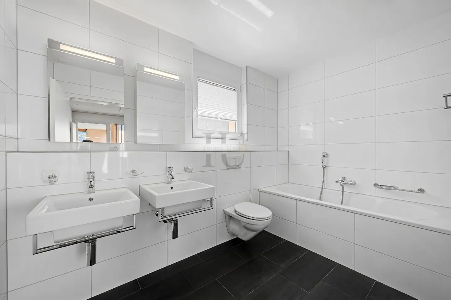 Appartement spacieux avec terrasse - Photo 9 sur 10