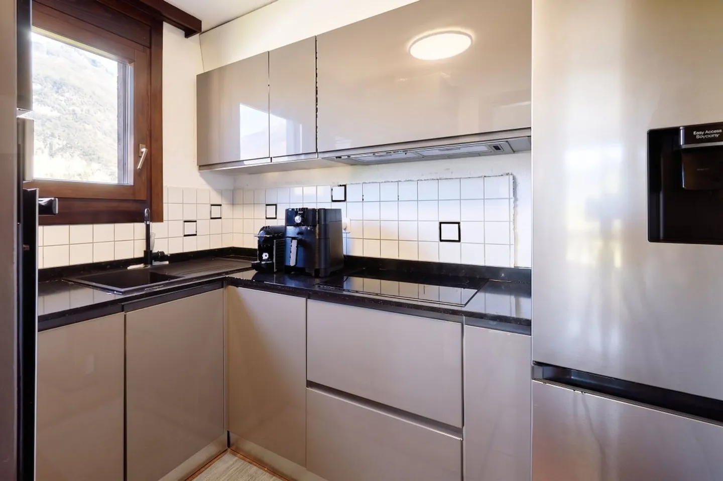 ARBEDO - CHARMING 2.5 ROOM APARTMENT WITH ATTIC IN ARBEDO - Photo 6 of 13