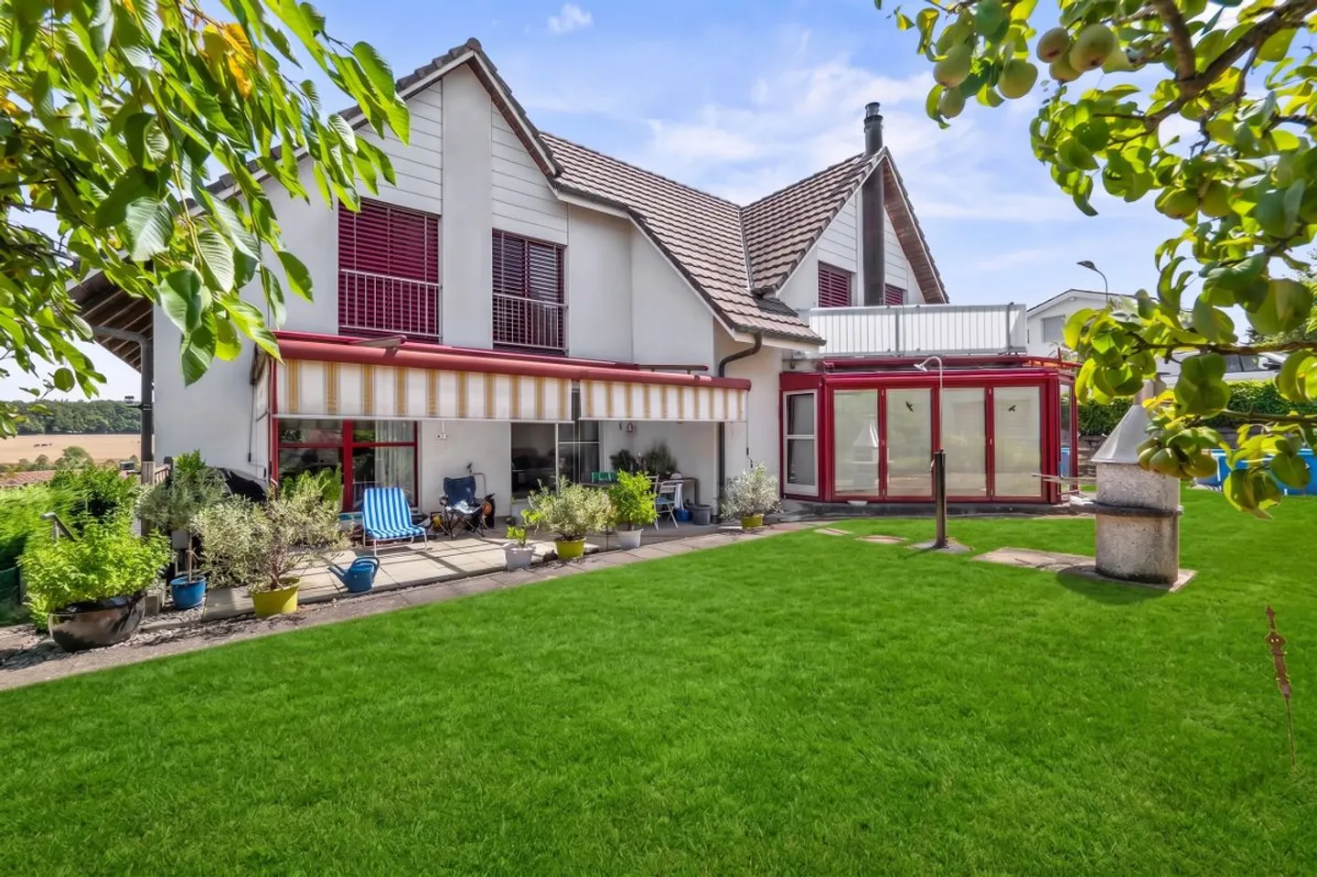 VOTRE NOUVELLE MAISON AVEC CHARME ET VUE - Photo 2 sur 13