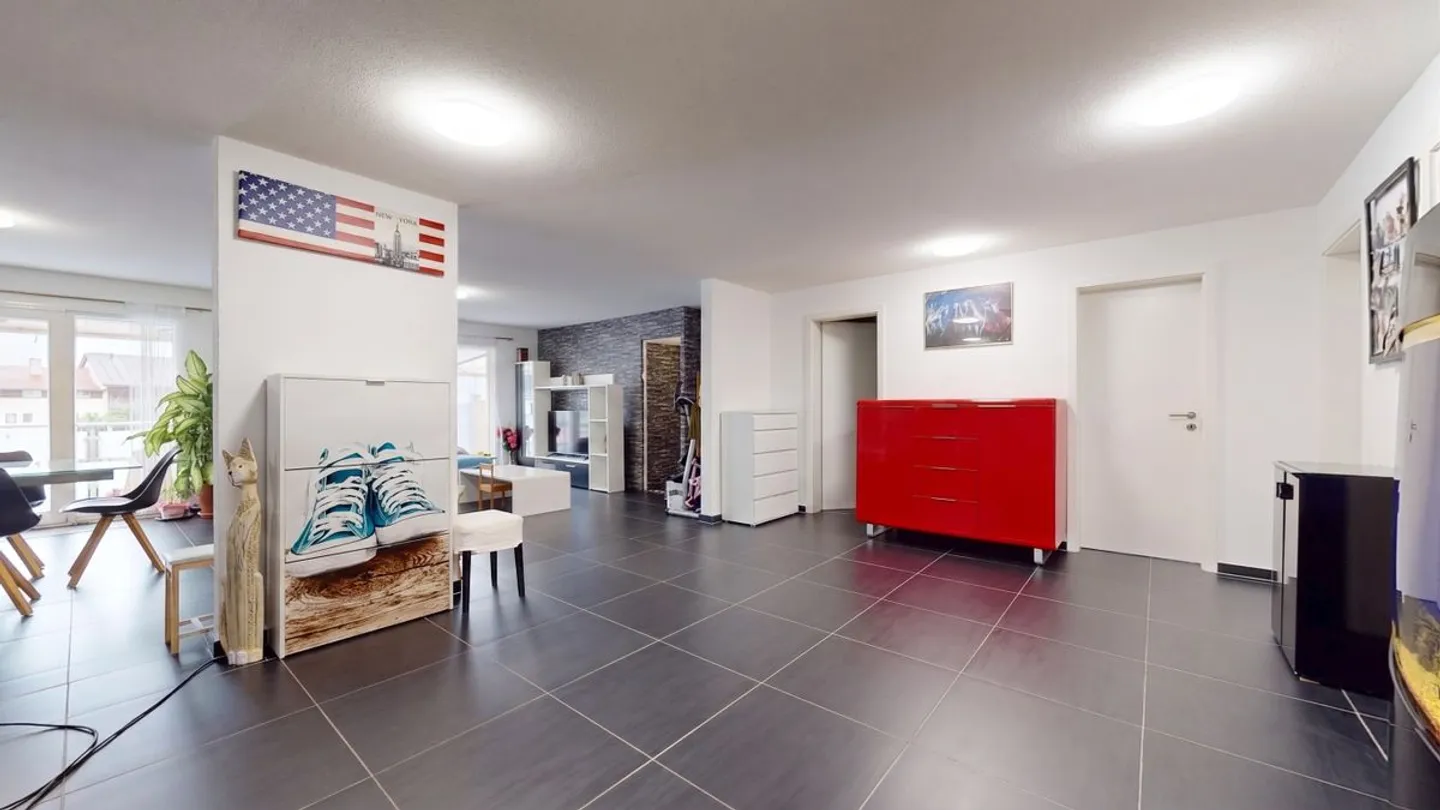 Appartement spacieux avec balcon - Photo 4 sur 10
