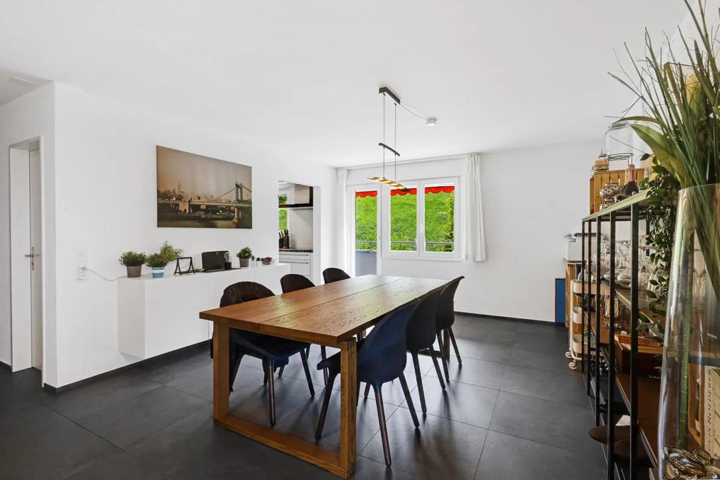 Attractive penthouse apartment with a magnificent view of Lake Zurich in Schindellegi - Photo 6 of 12