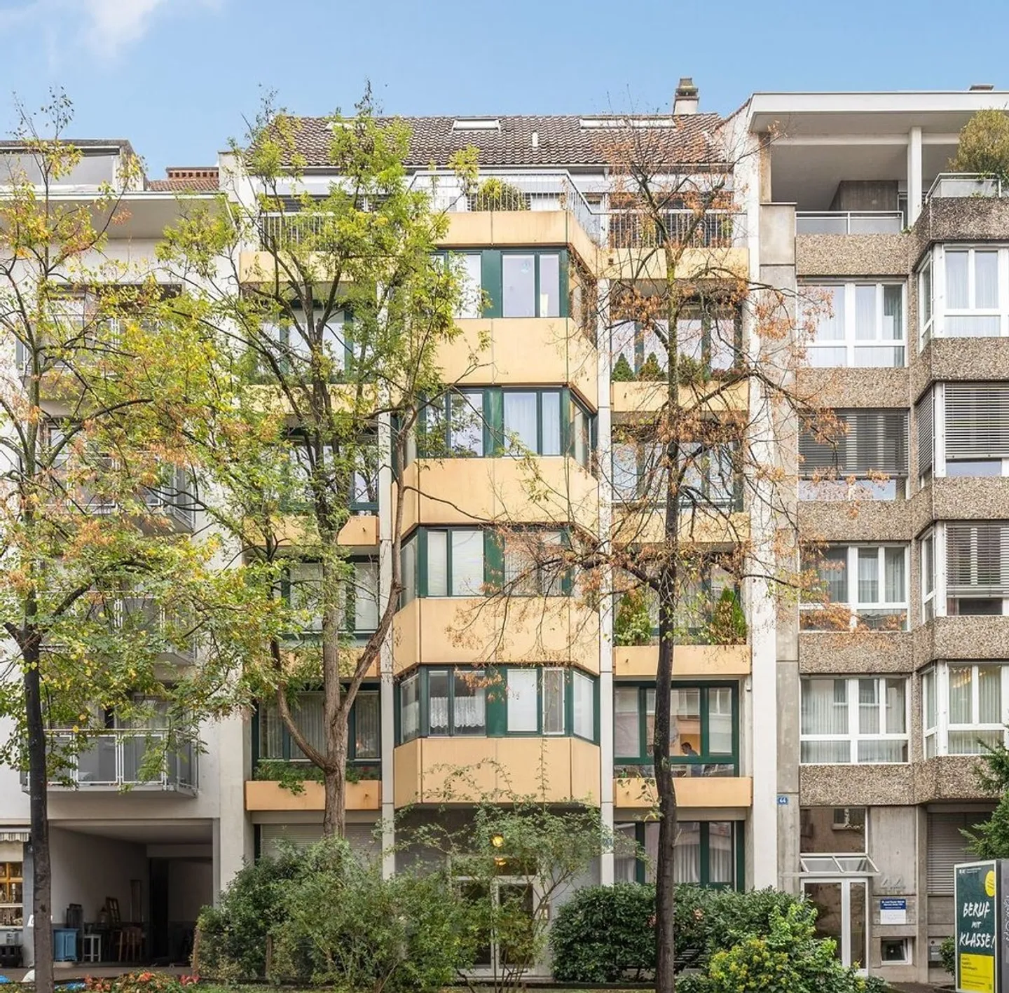 Attic / Maisonette Apartment. Rare Opportunity in Top Location in BS! - Photo 2 of 13