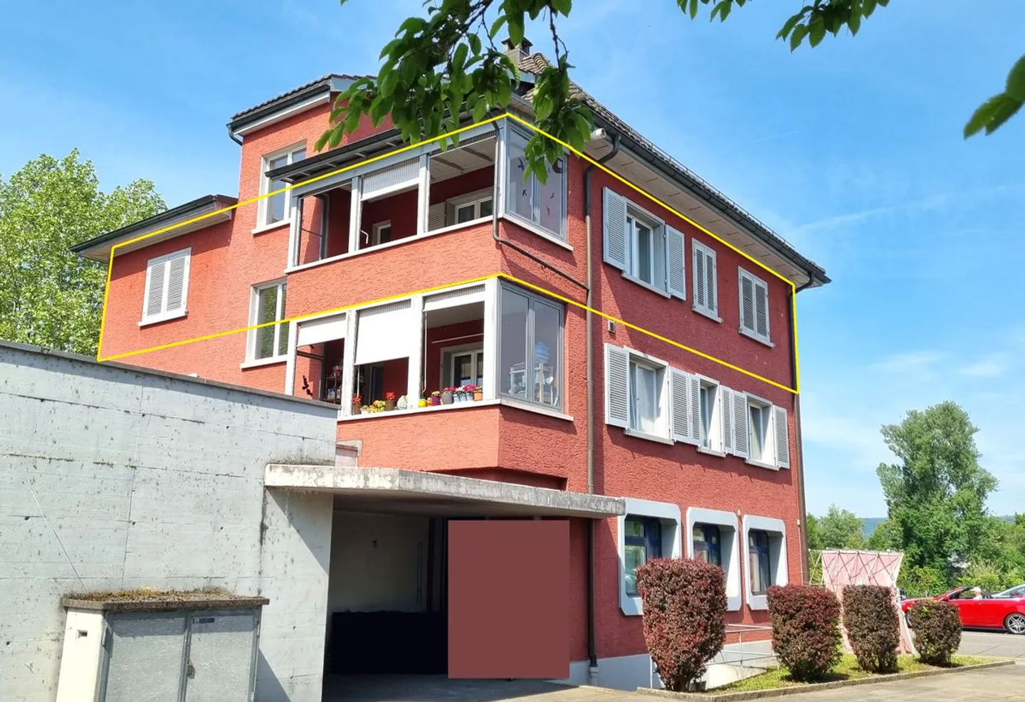 Appartamento ristrutturato di 5 stanze con due balconi - Foto 5 di 12
