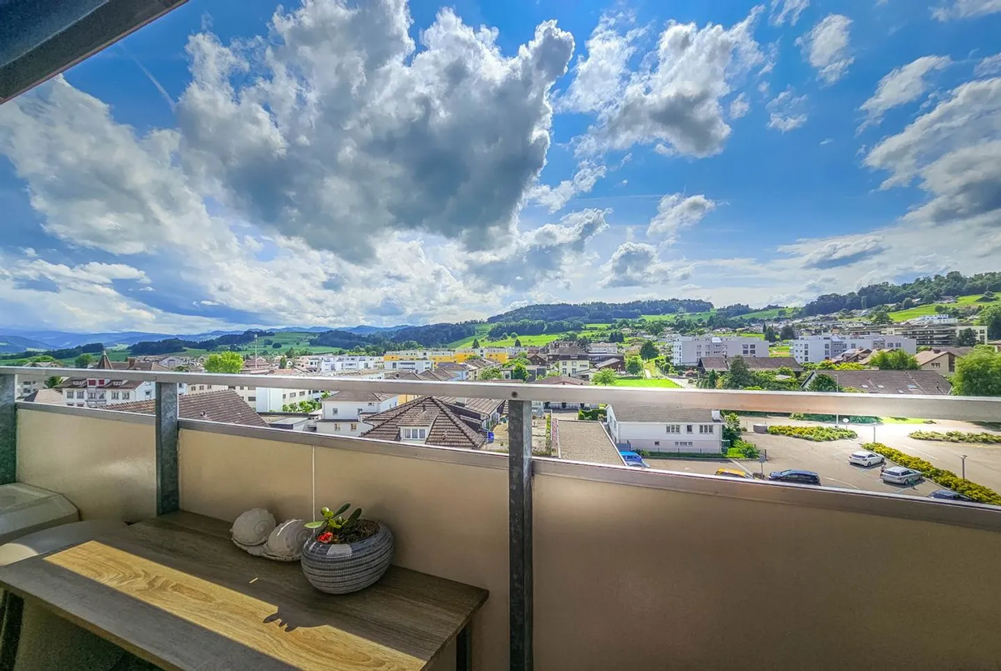 Attraktive 6-Zimmerwohnung mit 128 m² an zentraler Lage in Bazenheid - Foto 1 von 13
