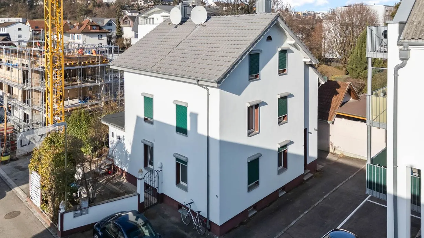 Charming Investment Property - Photo 3 of 13