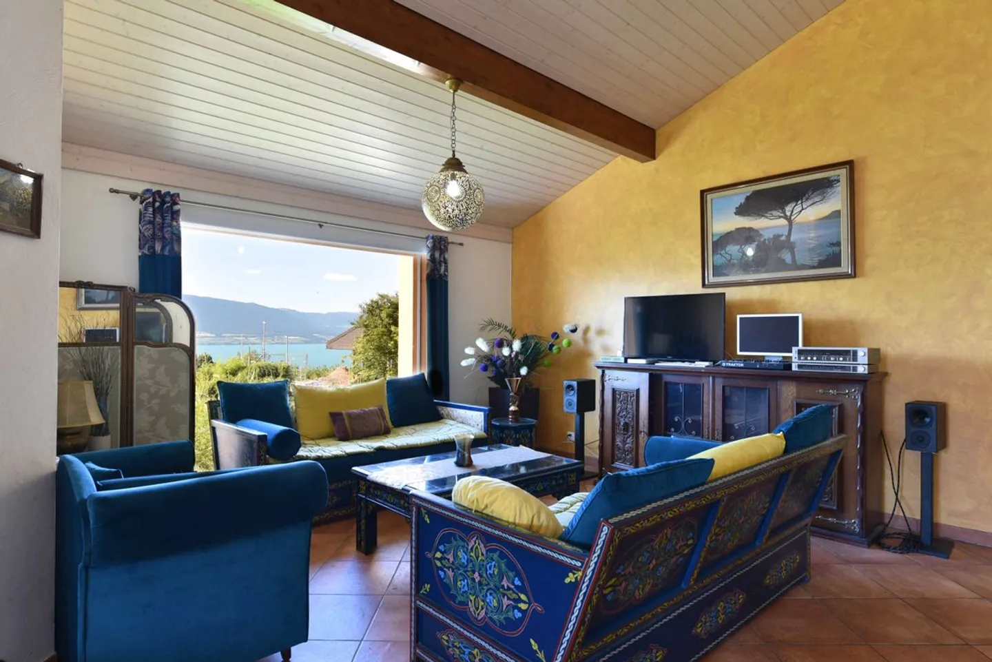 Villa Moderna con Vista Panoramica sul Lago - Foto 4 di 12