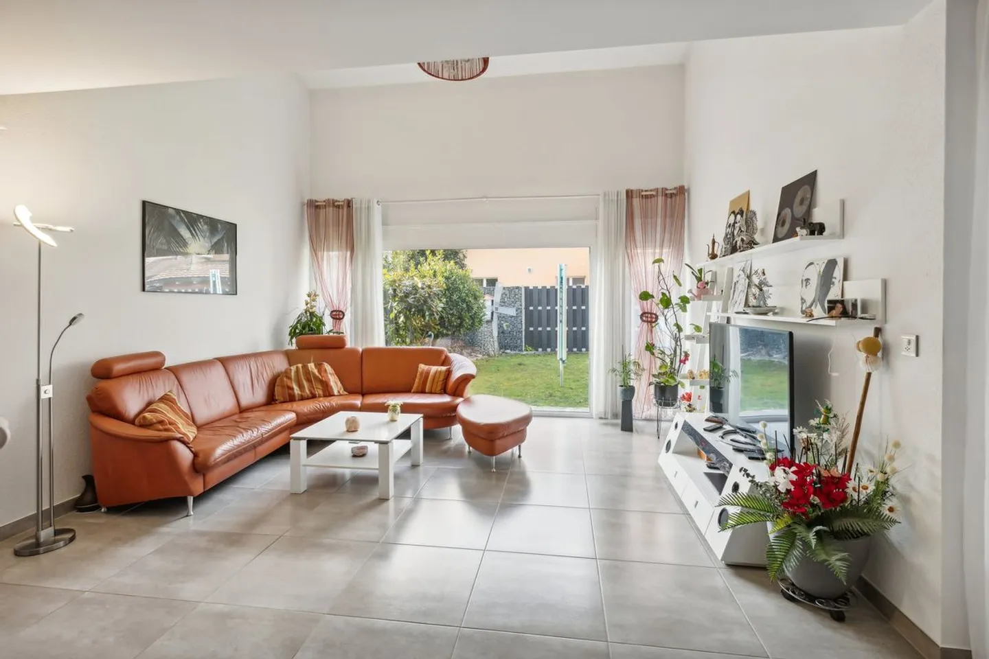 Maison Jumelée Charmante - Photo 3 sur 10