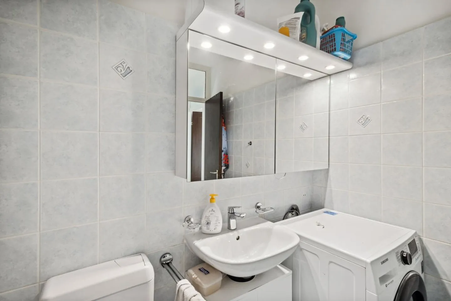 Very bright apartment with swimming pool - Photo 5 of 10