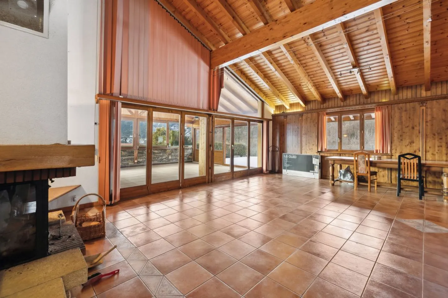 PRIVILEGED LOCATION FOR THIS INDIVIDUAL HOUSE TO RENOVATE - Photo 1 of 6