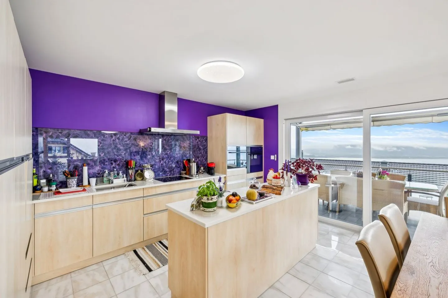 Ampio appartamento di 4,5 locali con vista panoramica e posizione ideale - Foto 2 di 10