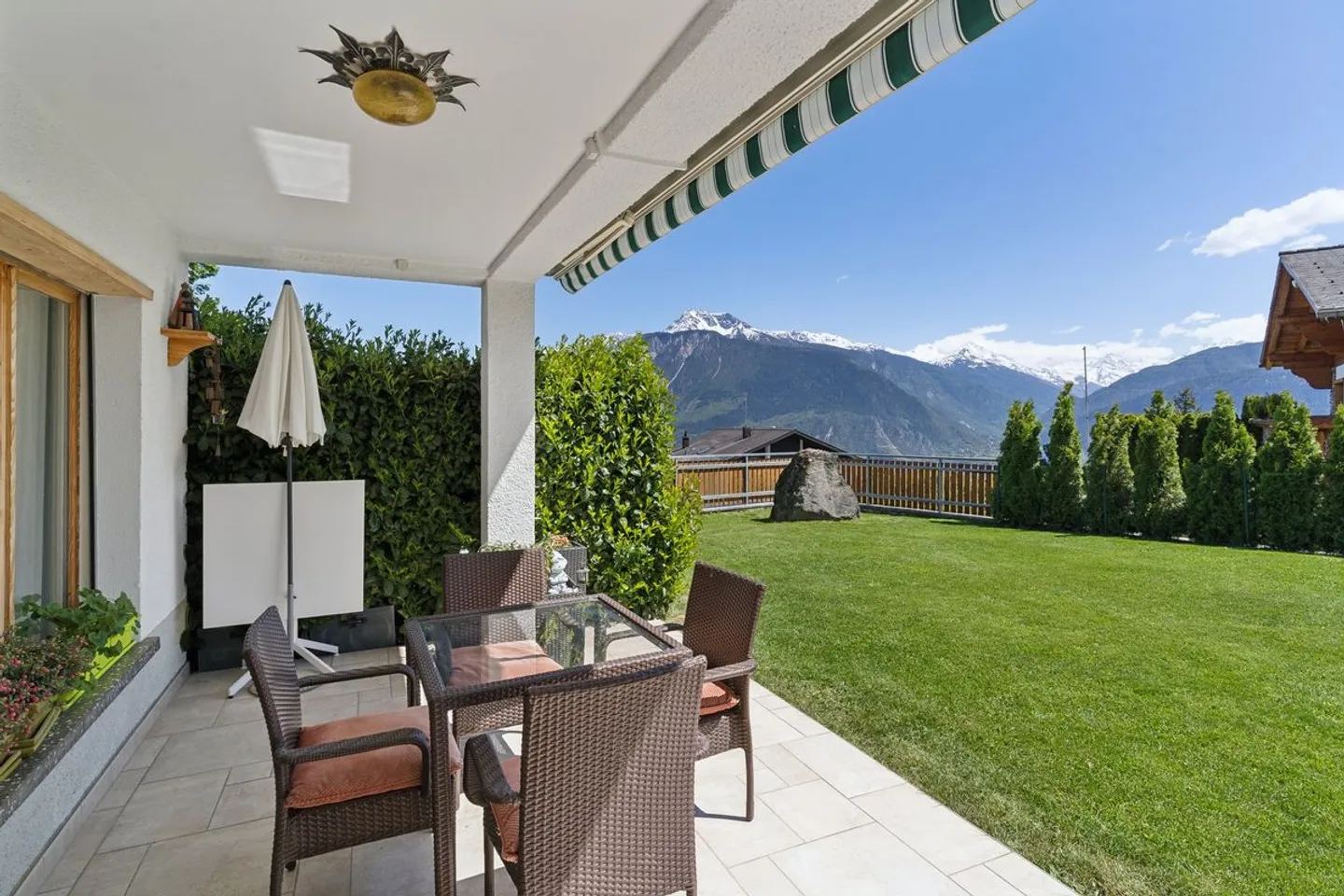 Geräumiges Haus mit Panoramablick auf die Alpen - zwischen Crans-Montana und Sierre - Foto 5 von 5
