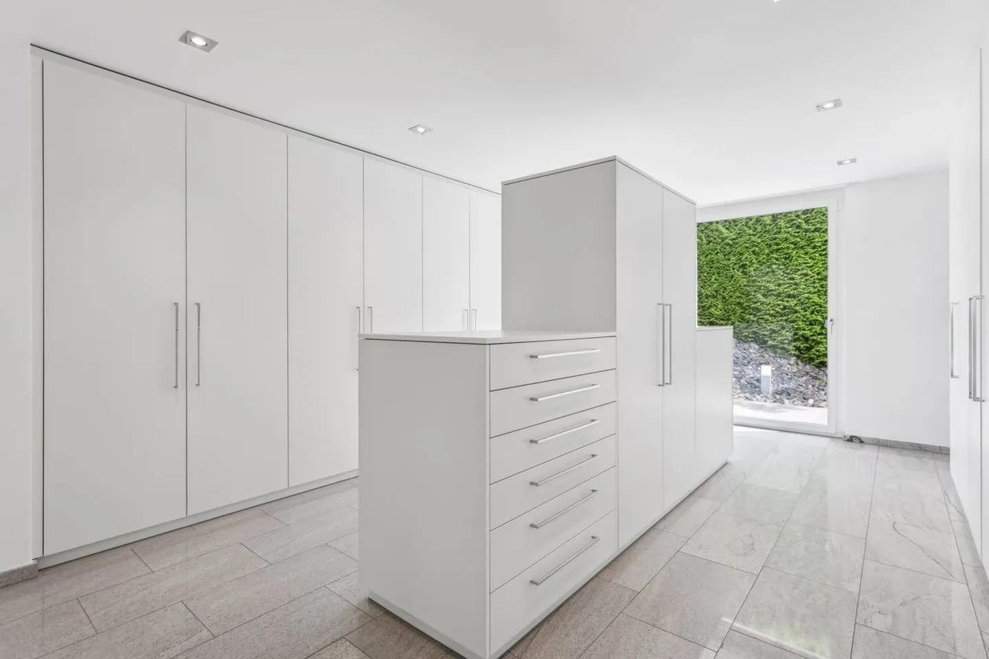 Villa contemporanea prestigiosa con vista mozzafiato sul lago di Morat - Foto 4 di 11