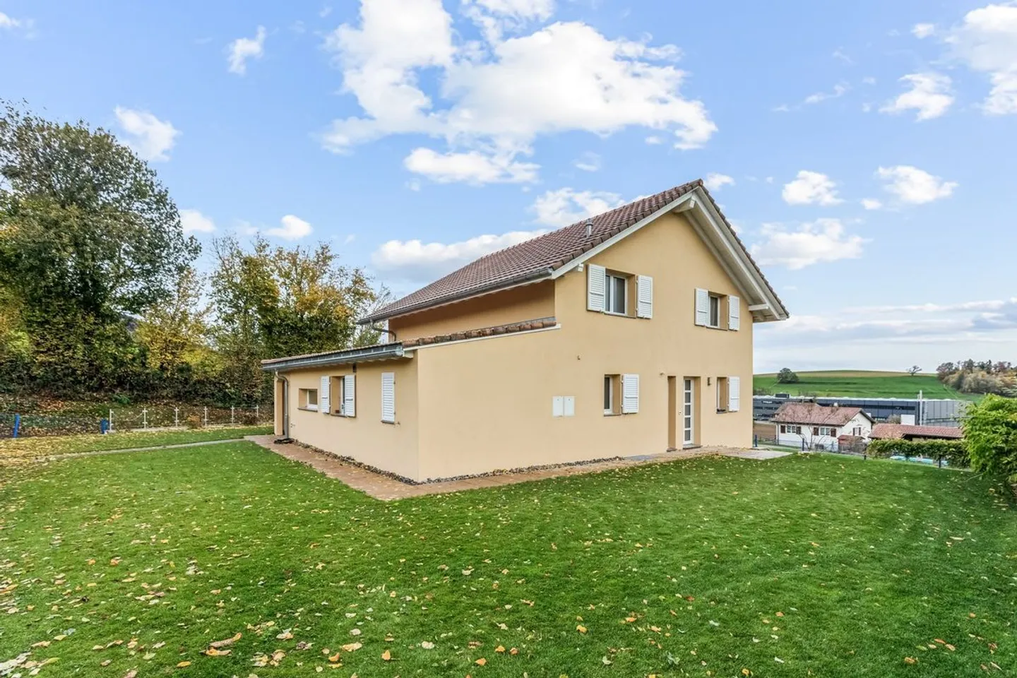 Moderne und Helle Einfamilienvilla, Dominante Lage - Foto 6 von 6