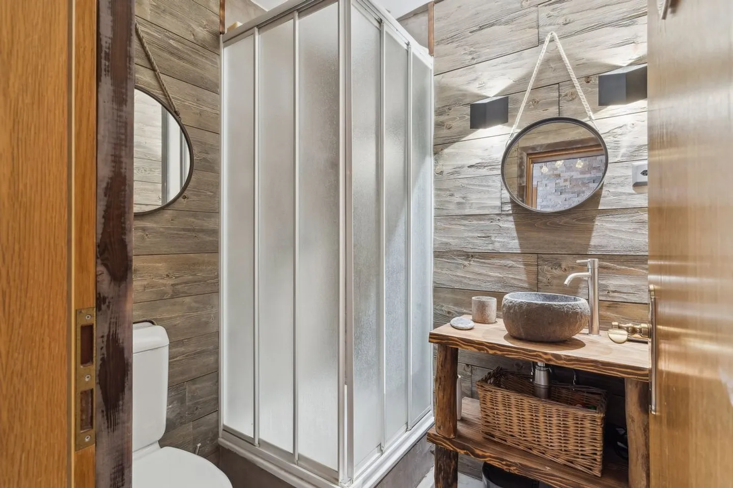 Bright furnished apartment with panoramic view in Crans-Montana - Photo 7 of 10