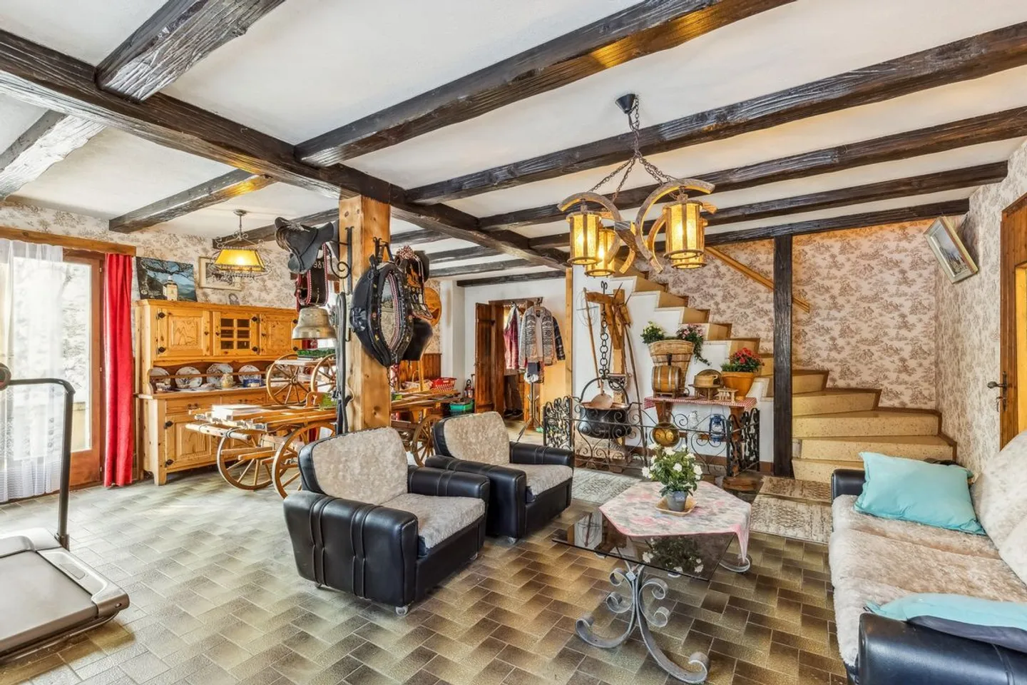 Casa indipendente con grande potenziale - Foto 4 di 10