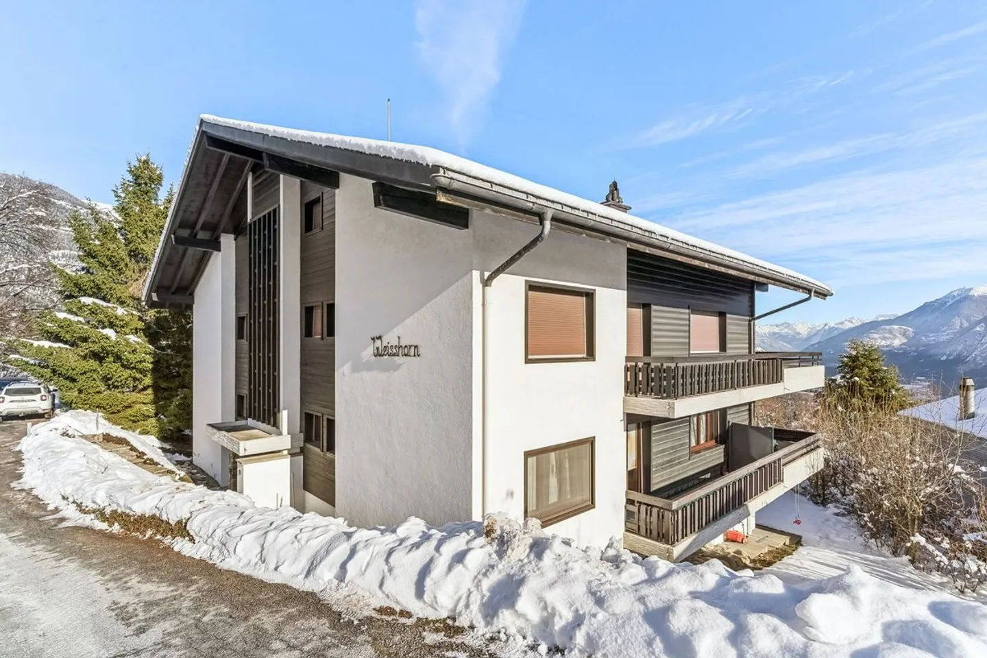 Appartement lumineux de 3.5 pièces avec terrasse et terrain privatif à Mollens - Foto 1 di 10