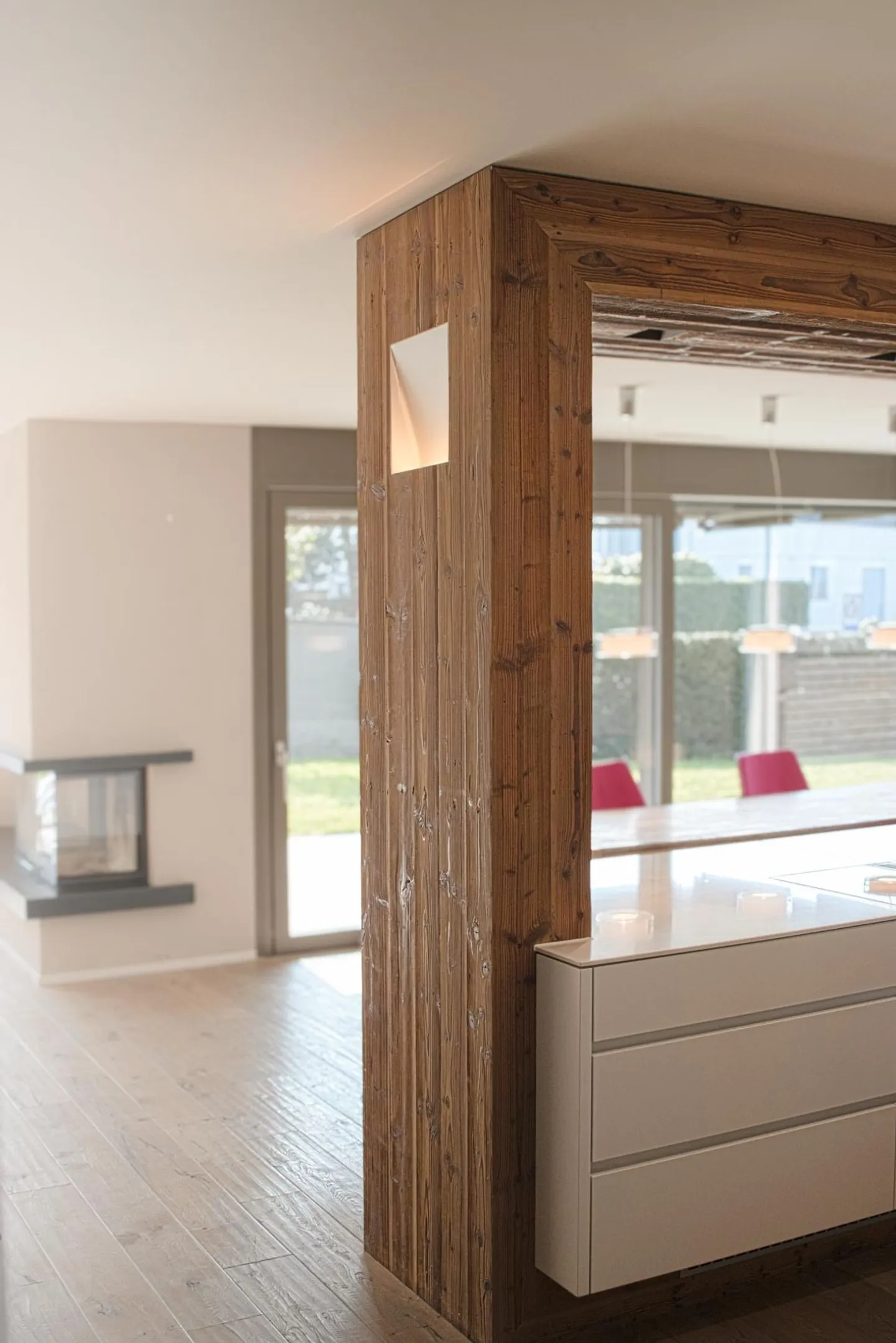 Casa bifamiliare esclusiva in una posizione privilegiata a Erlenbach - Foto 4 di 13