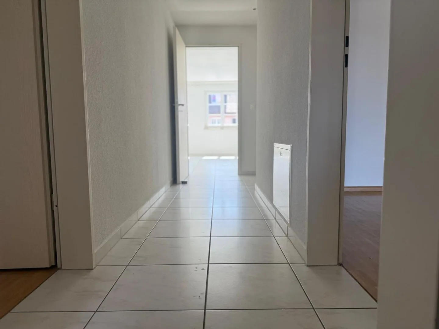Appartamento Incantevole con Balcone Soleggiato - Foto 4 di 6
