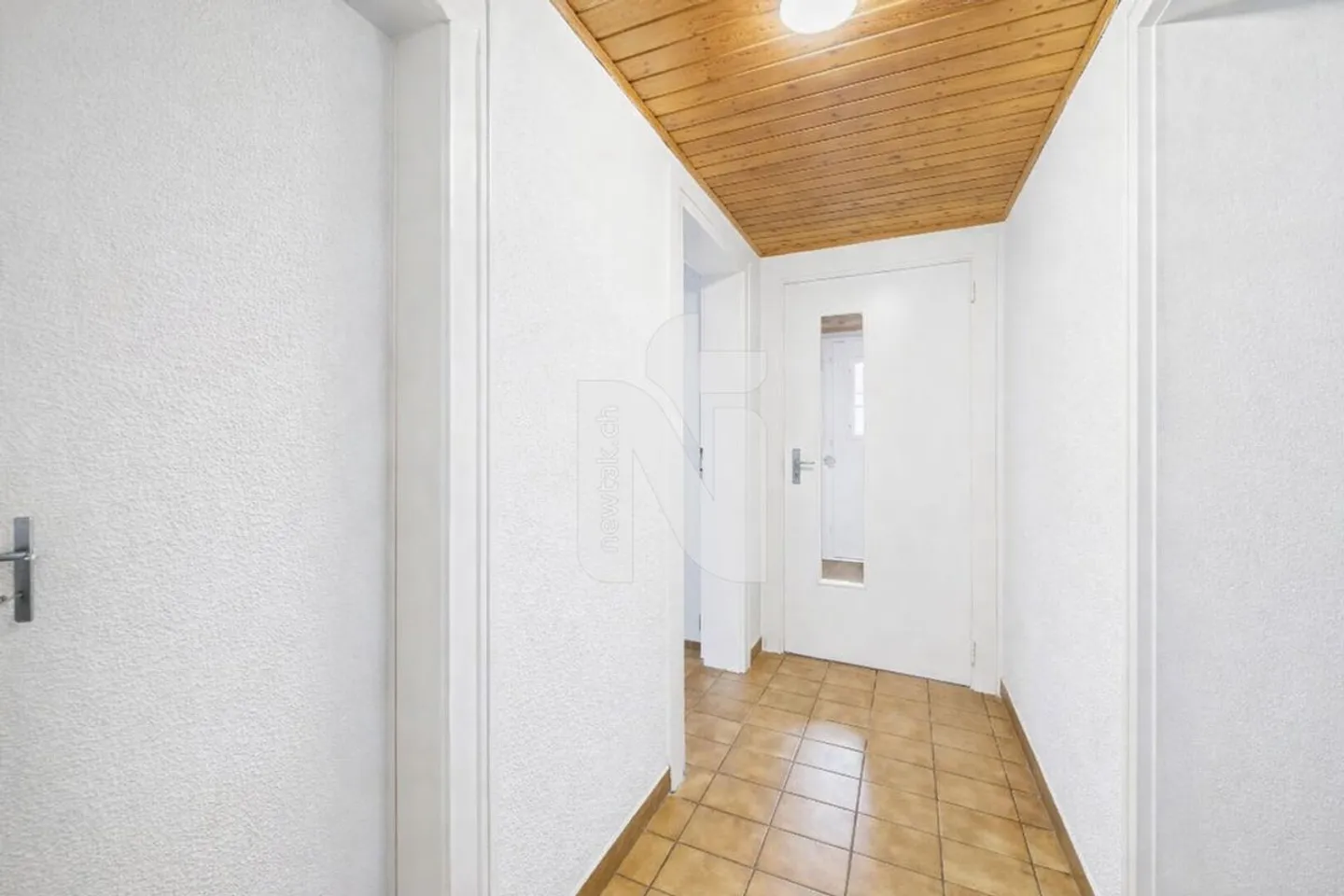 Appartement spacieux au rez-de-chaussée - Photo 5 sur 8