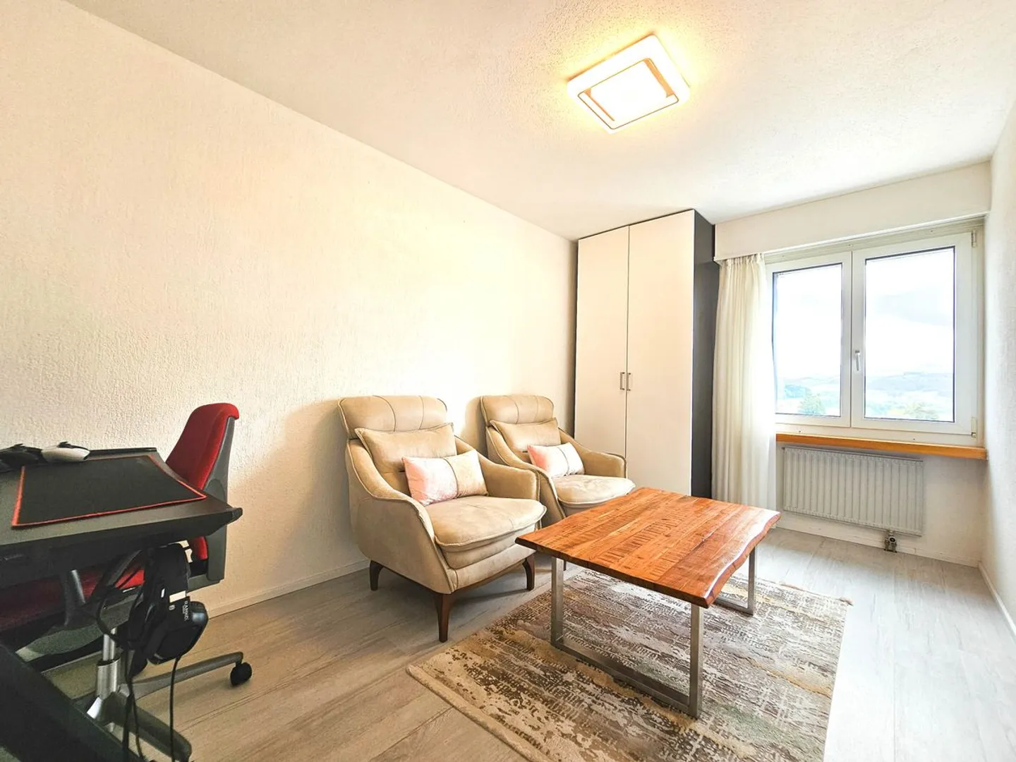 Attraktive 6-Zimmerwohnung mit 128 m² an zentraler Lage in Bazenheid - Foto 5 von 13