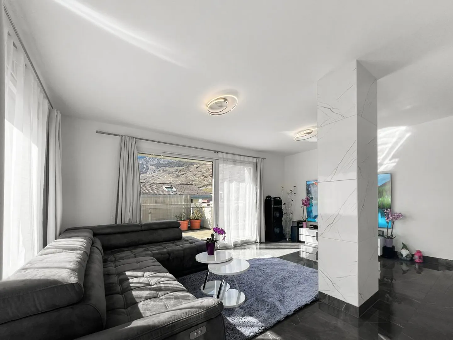 Sublime Attic 360° 5½ of 130m2! - Photo 3 of 13