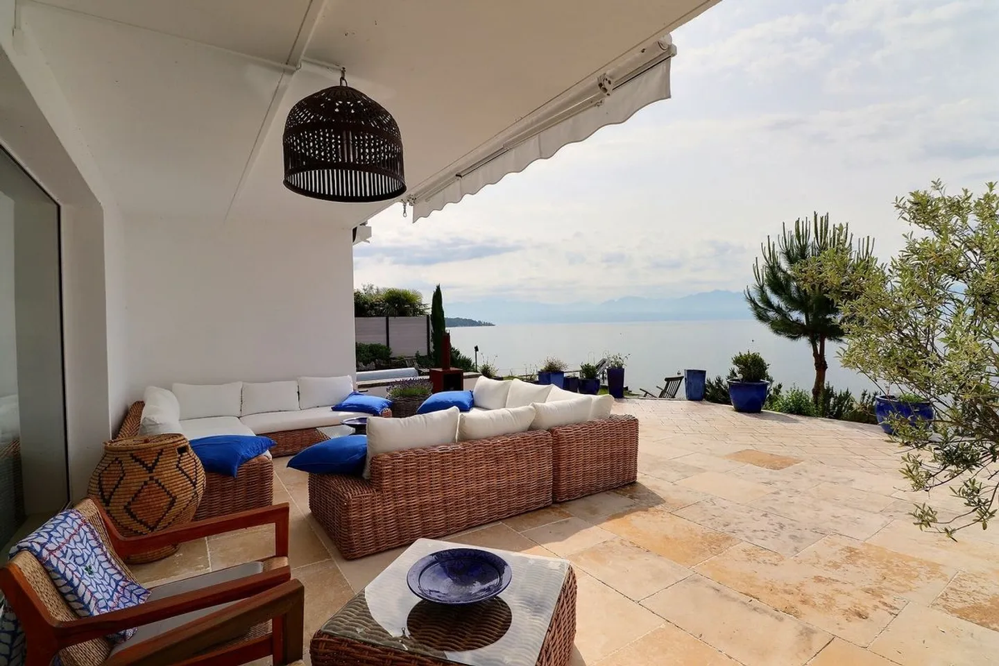 Villa eccezionale con i piedi nell'acqua - Foto 8 di 8