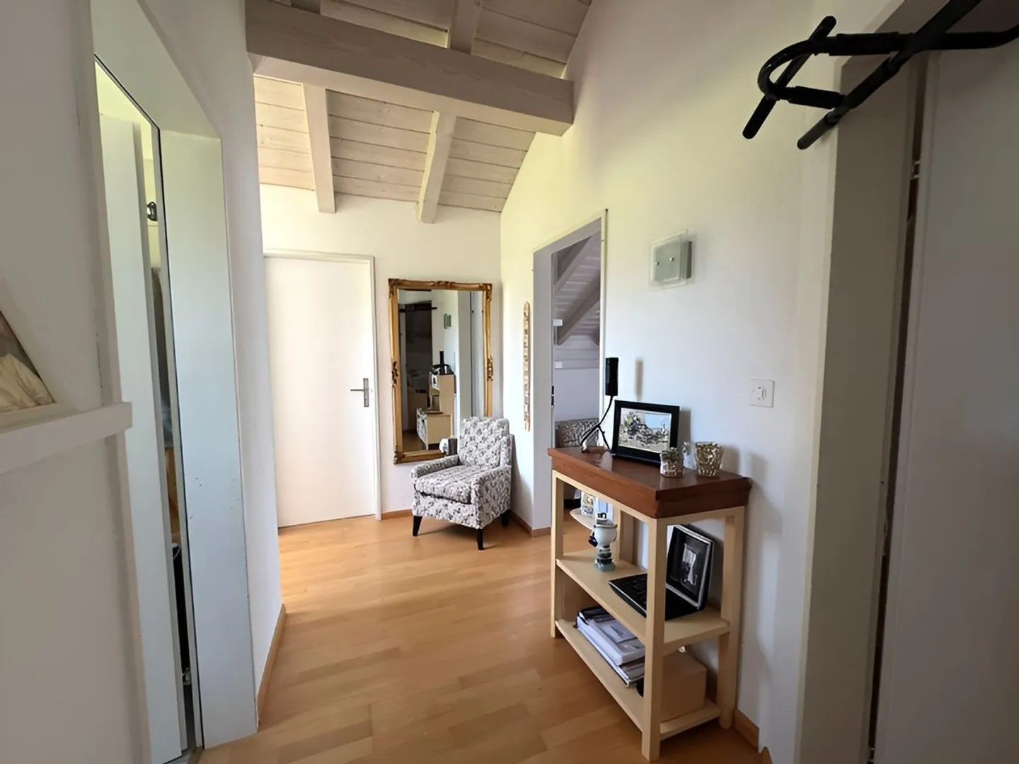 Casa unifamiliare idilliaca in posizione tranquilla - appena ristrutturata e pronta per essere abitata - Foto 12 di 13
