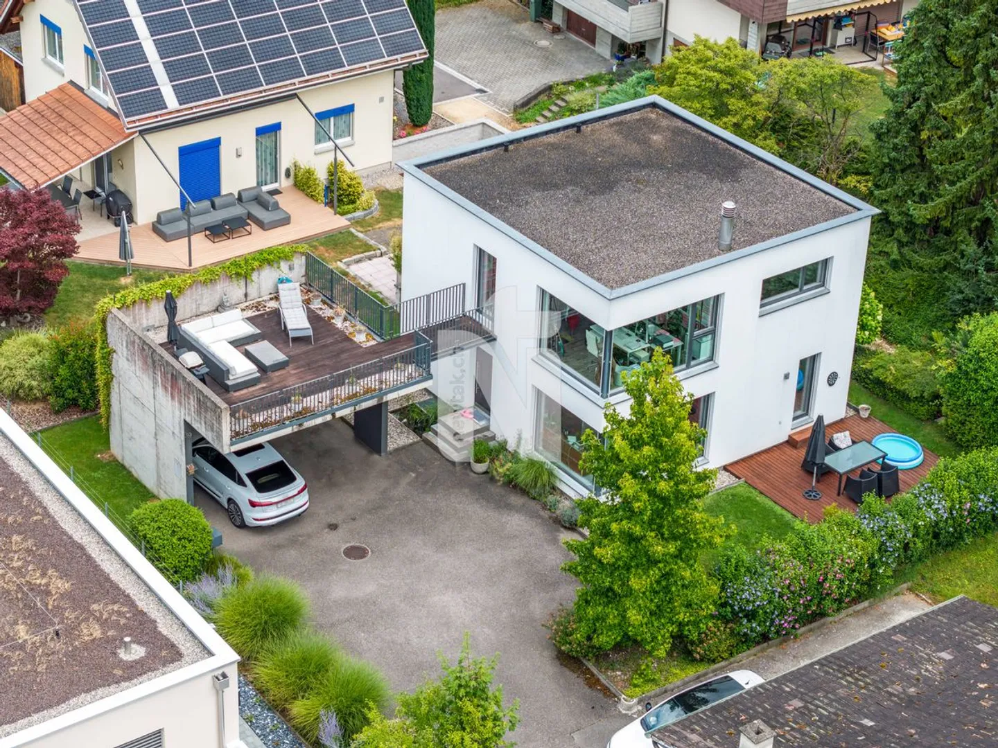 Tranquillo, moderno, luminoso, con grande balcone, terrazza, giardino e carport - Foto 2 di 13