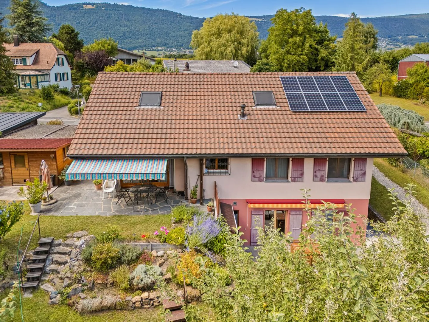 Casa indipendente con appartamento indipendente a Giez! - Foto 1 di 6